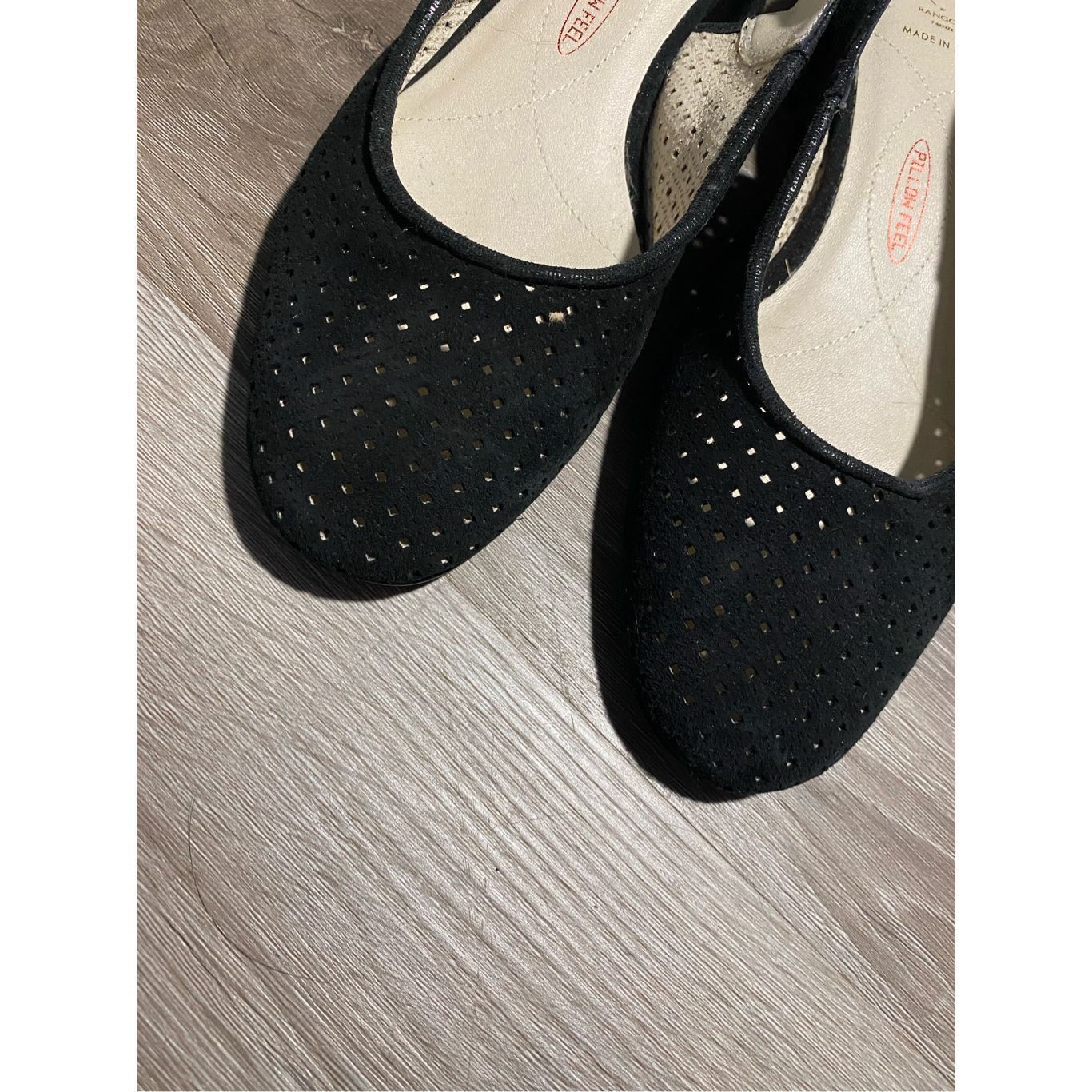 Norma Kamali Amalfi by Rangoni NWOT Black Perforated Slingback Block Heels, Size 9.5, MP $165 Size US 9.5 / IT 39.5 - 9 Thumbnail