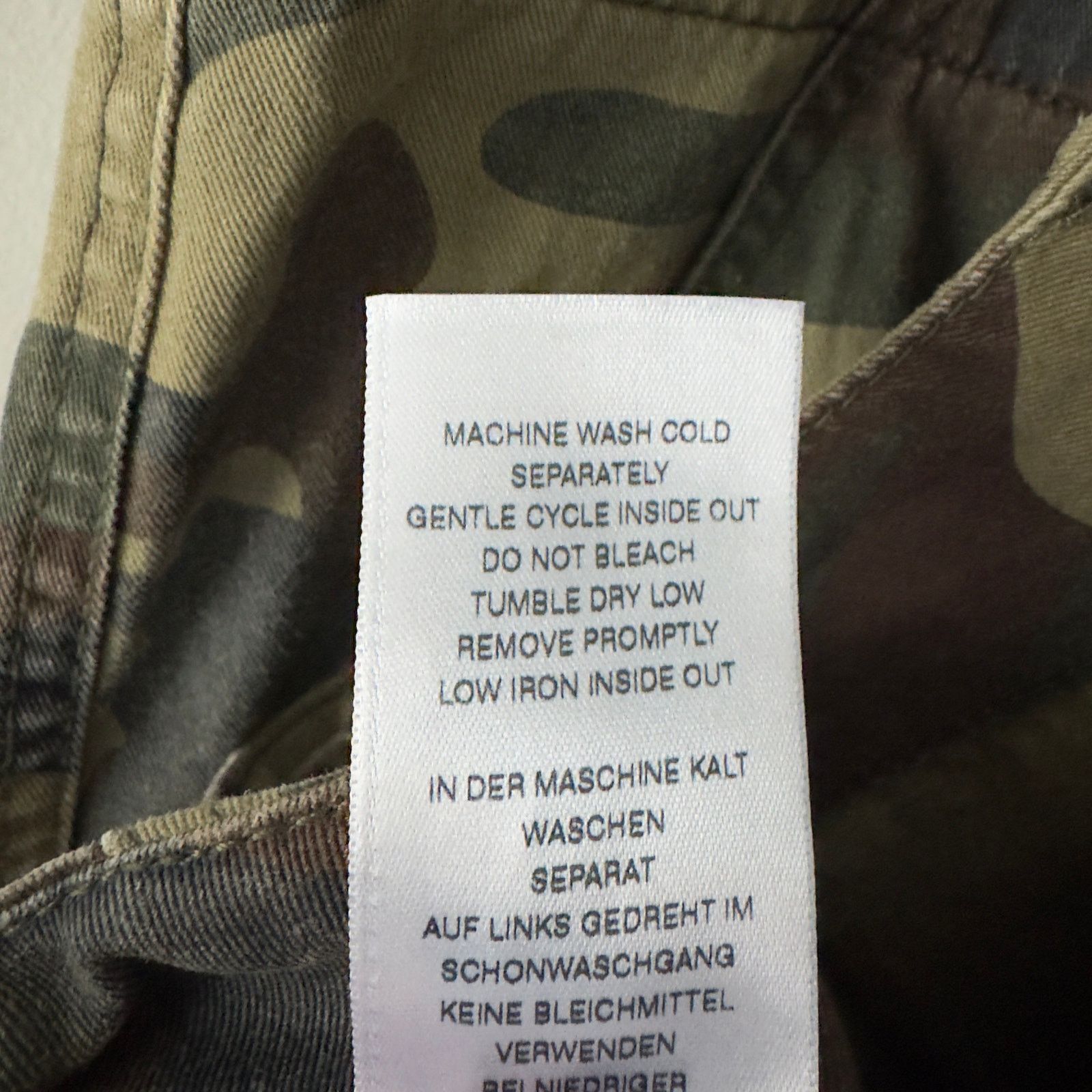 True Religion True Religion Camo Cargo Shorts Camouflage Pockets Zip Y2K Size US 38 / EU 54 - 12 Thumbnail