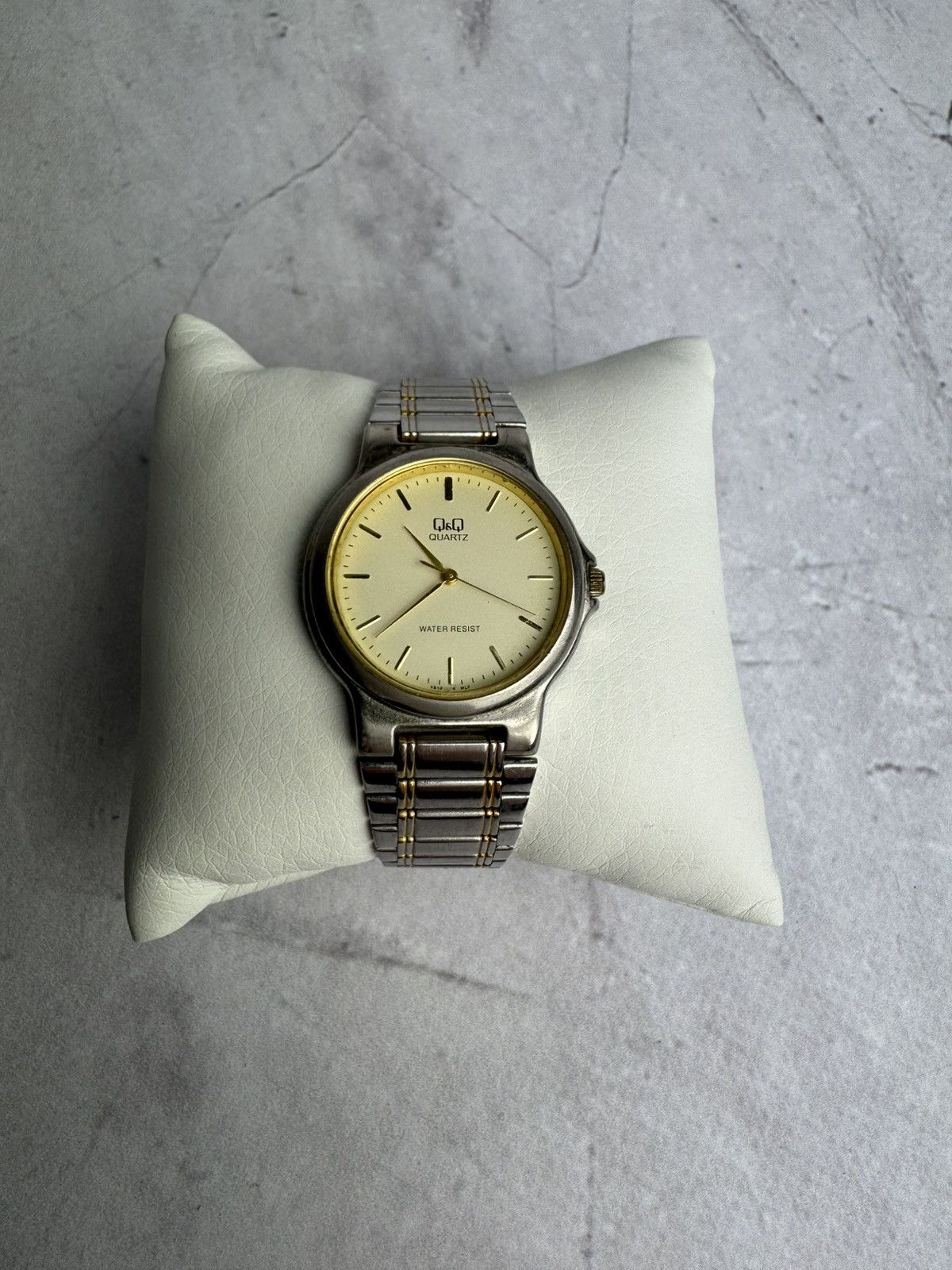 Japanese Brand × Vintage Q&Q Silver Watch Vintage Size ONE SIZE - 1 Thumbnail