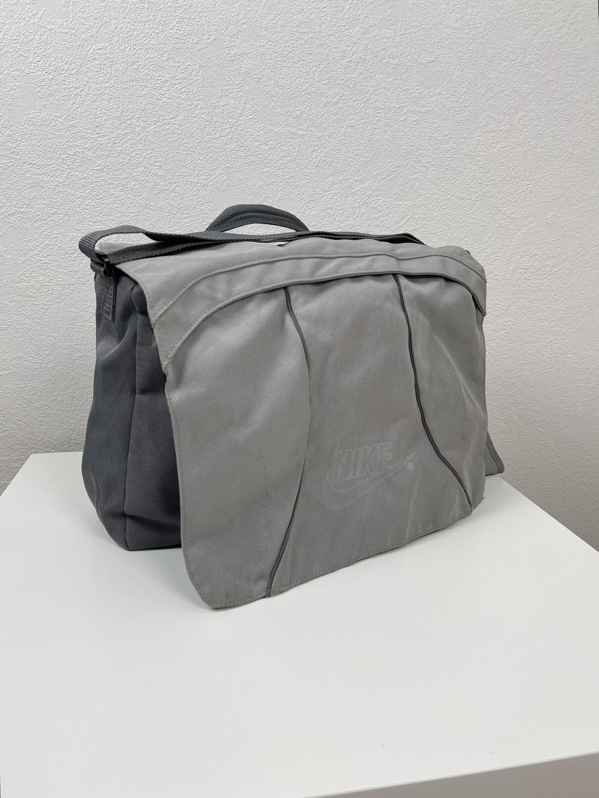Nike × Vintage Y2k Vintage Nike Messenger Bag Drill Streetwear Size ONE SIZE - 3 Thumbnail