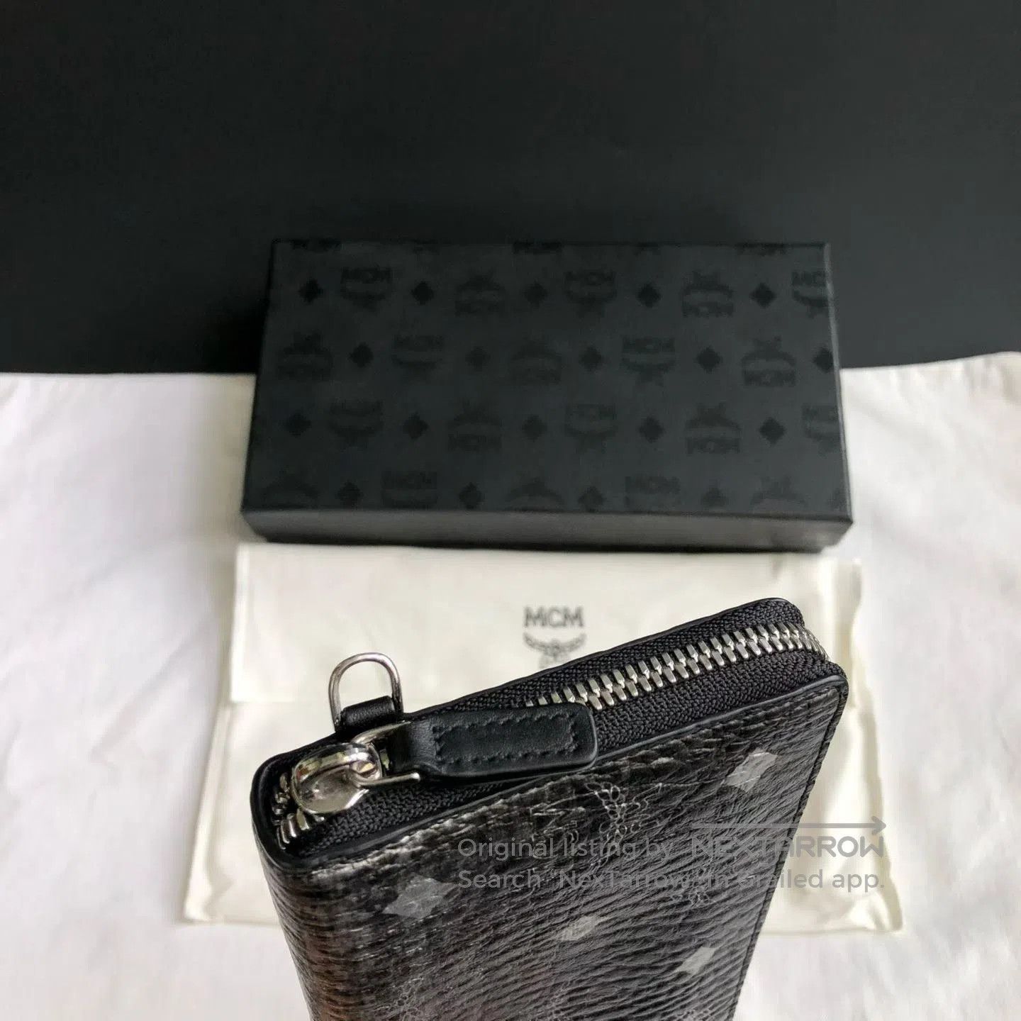 Japanese Brand MCM Gradient Print Long Zip Wallet. Size ONE SIZE - 3 Thumbnail
