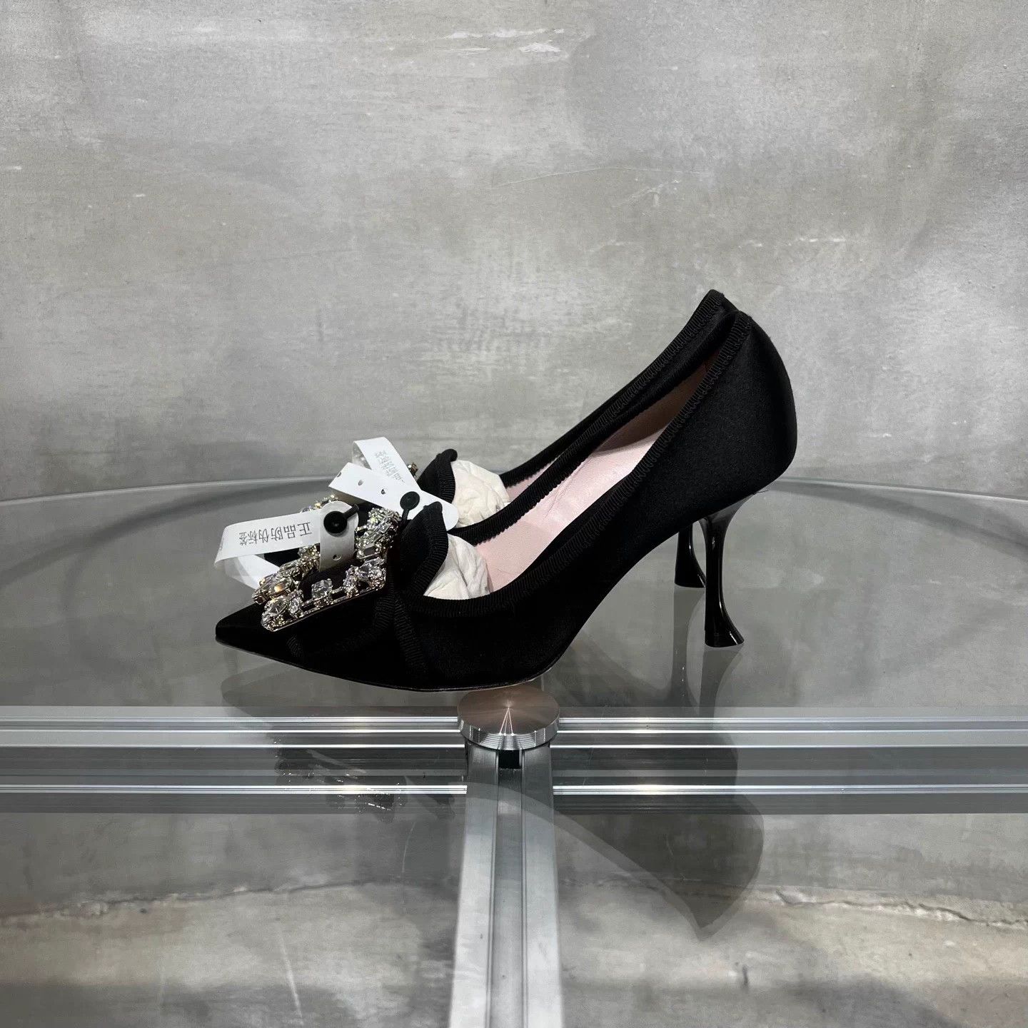 Roger Vivier Roger Vivier black pave buckle block heel pumps 35.5 Size US 4.5 / IT 34.5 - 3 Thumbnail