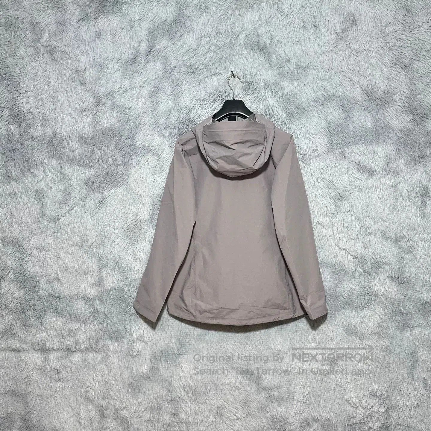 Arc'teryx Arcteryx Zeta SL Jacket in Light Purple. Size US L / EU 52-54 / 3 - 2 Thumbnail