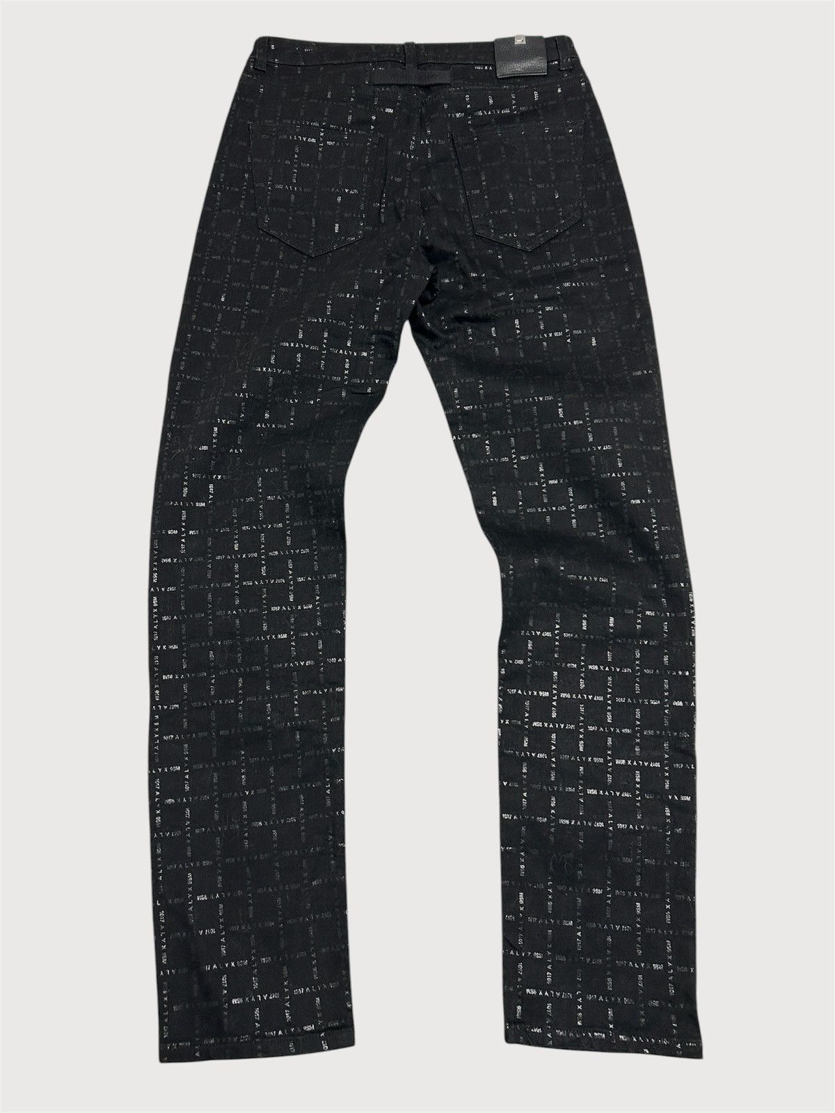 1017 ALYX 9SM 2021 All Over Logo Print Jeans Size US 29 - 2 Thumbnail