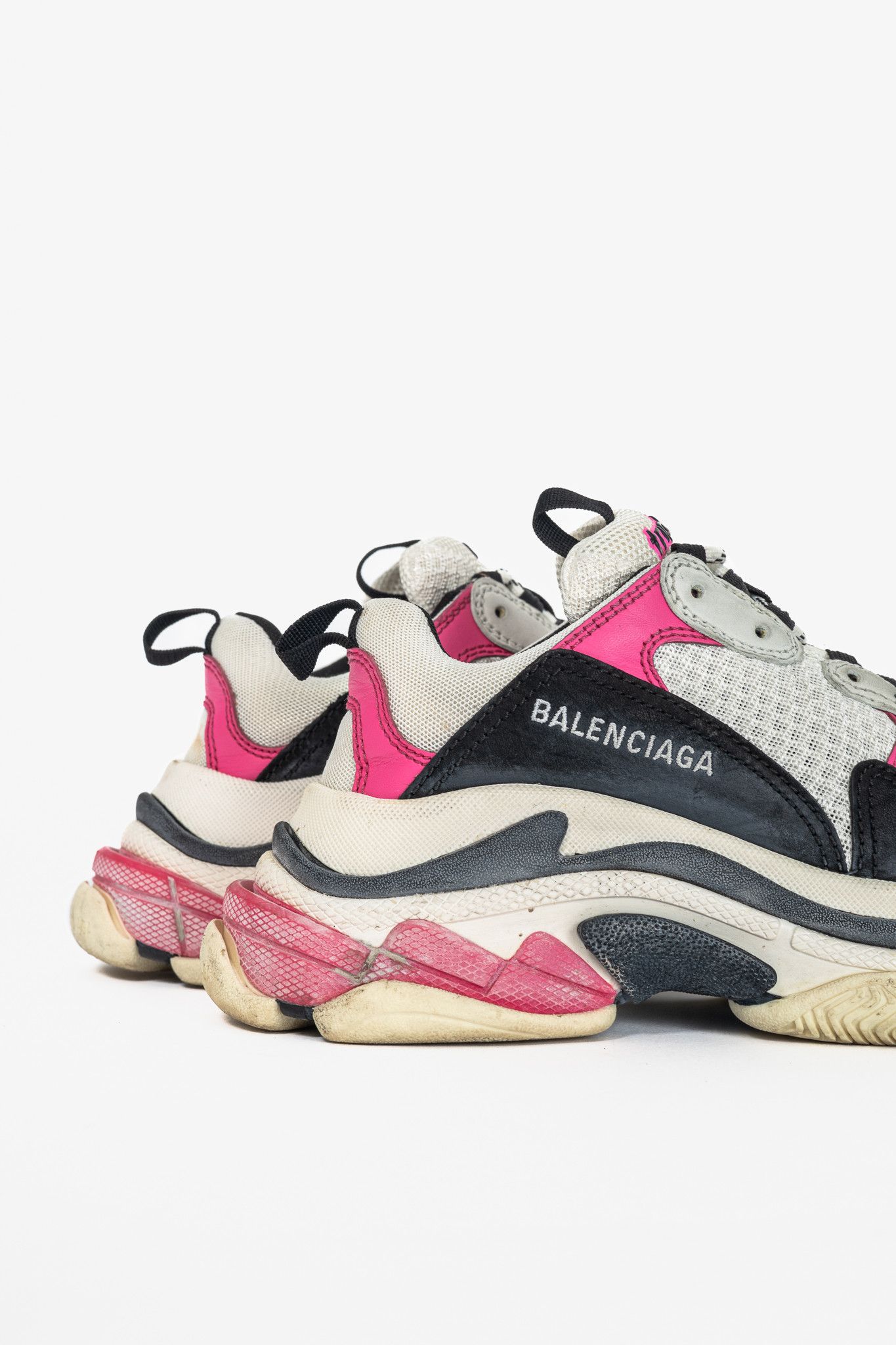 Balenciaga Balenciaga Triple S Chunky Low-Top Sneakers Size US 6 / IT 36 - 9 Thumbnail