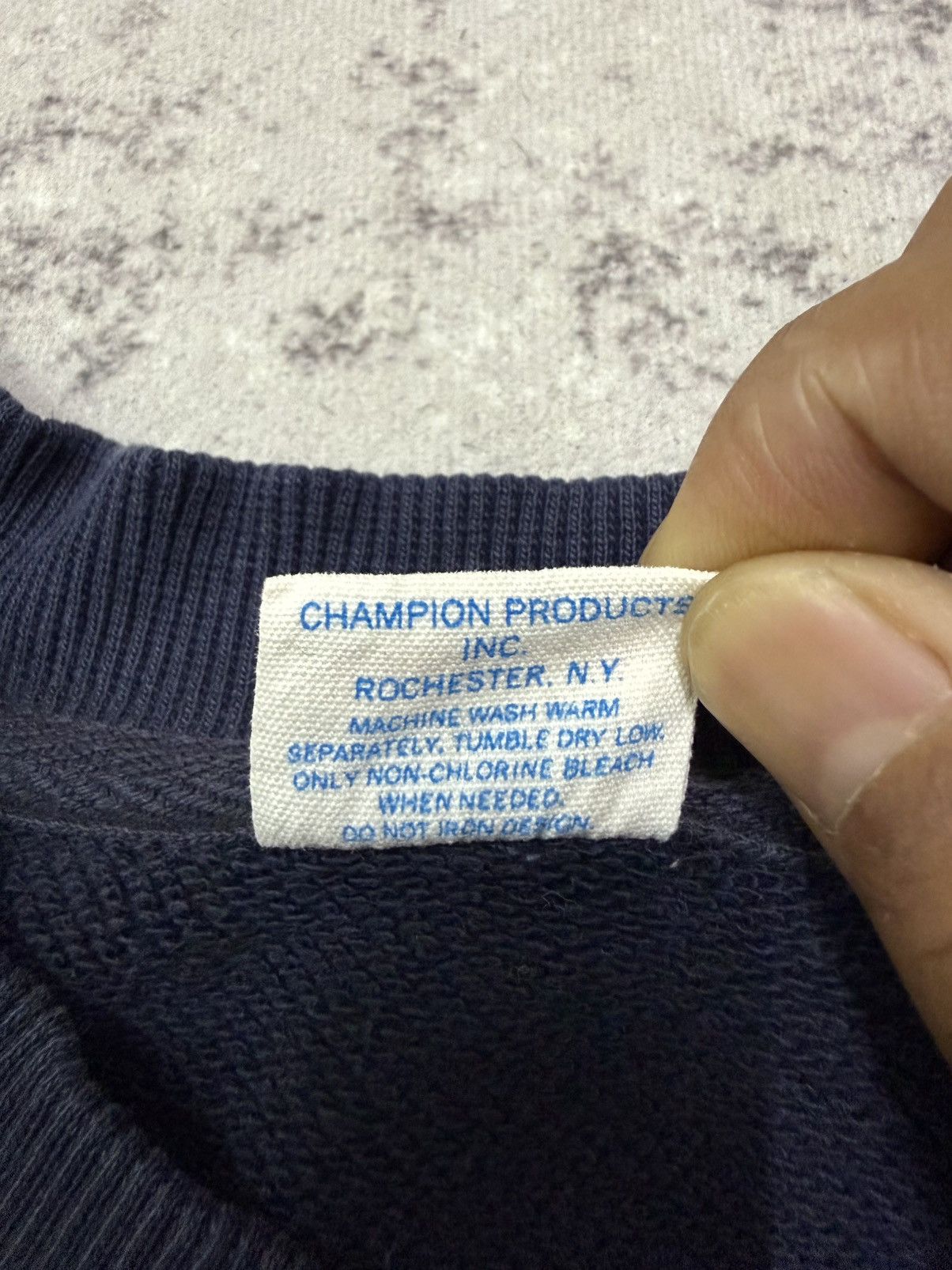 Champion Champion Navy Blue Graphic Text Sweatshirt Size US M / EU 48-50 / 2 - 6 Thumbnail