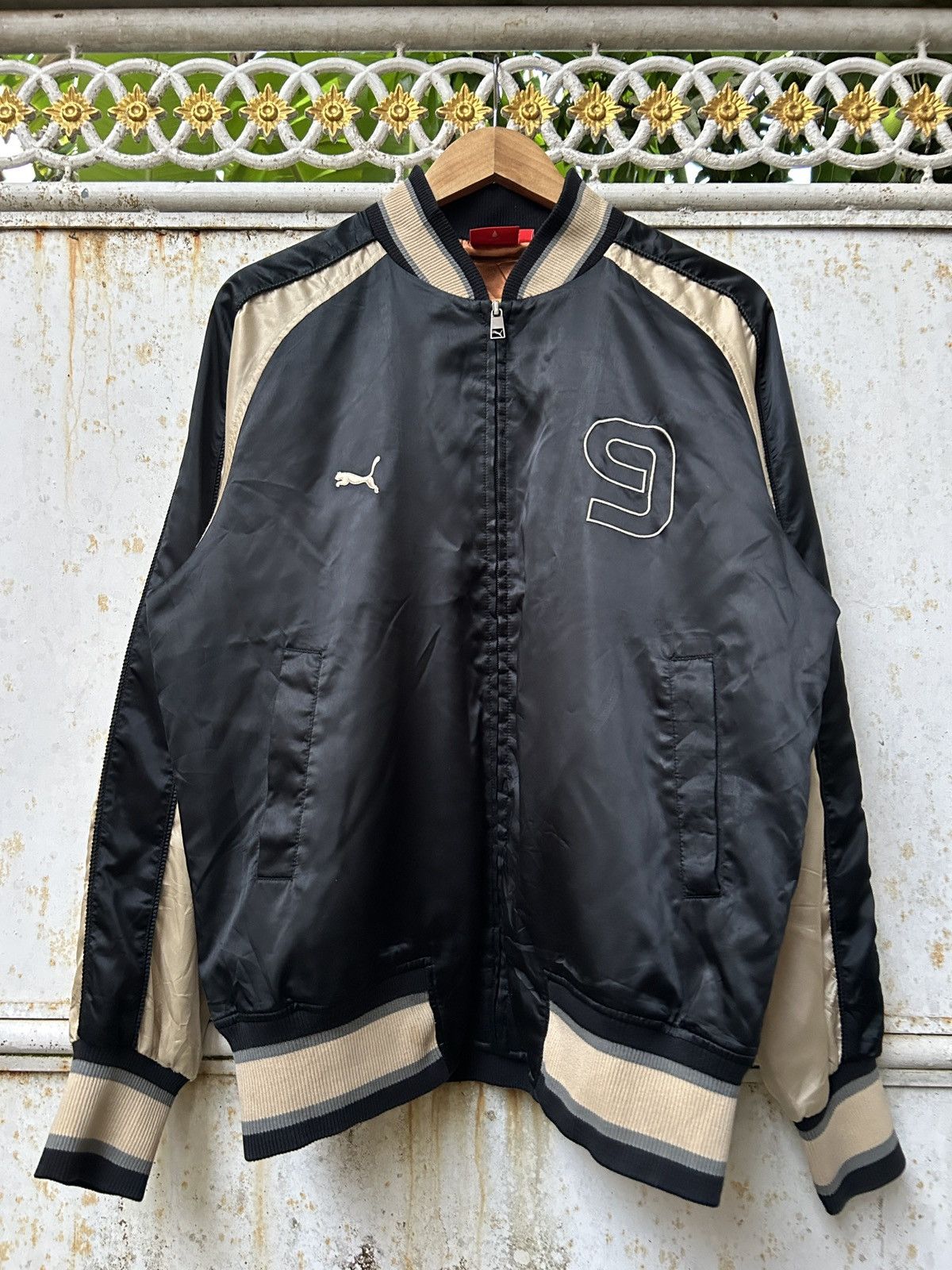 Puma Rare🔥 Puma Skajan Nylon Jacket Embroidery Gold Black Size US S / EU 44-46 / 1 - 1 Thumbnail
