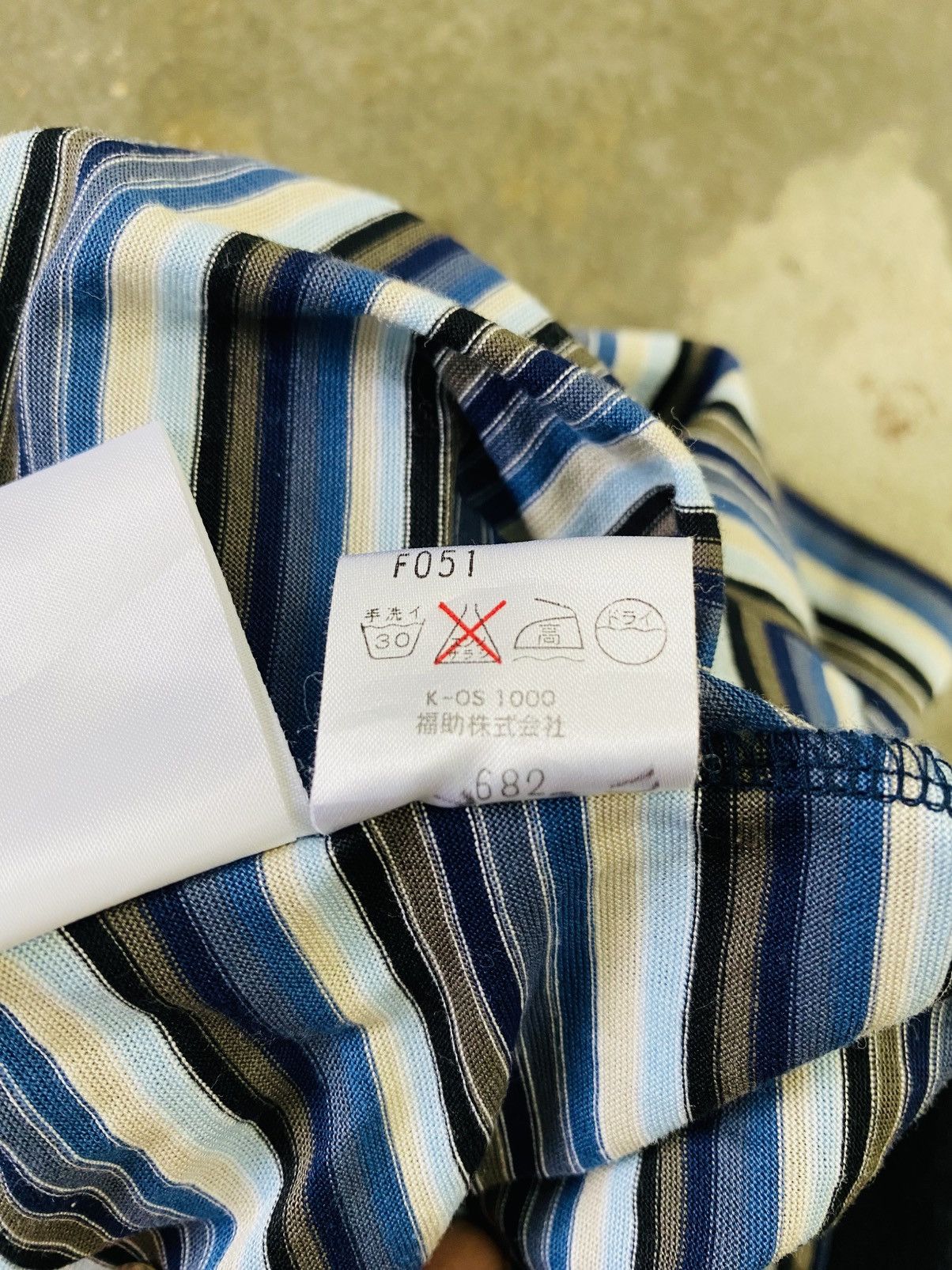Yves Saint Laurent Yves Saint Lauren Stripe Colar Shirt Size US M / EU 48-50 / 2 - 13 Thumbnail