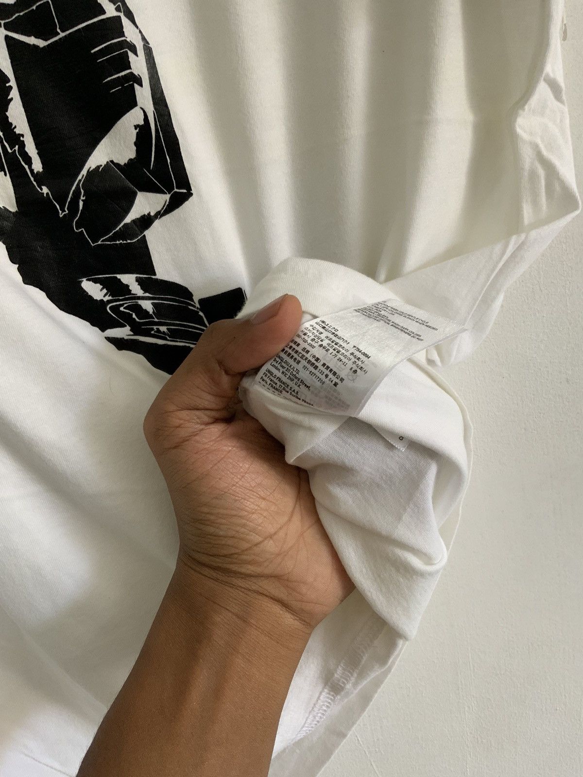 Uniqlo Uniqlo Gundam Illustrations Tee Size US S / EU 44-46 / 1 - 10 Thumbnail