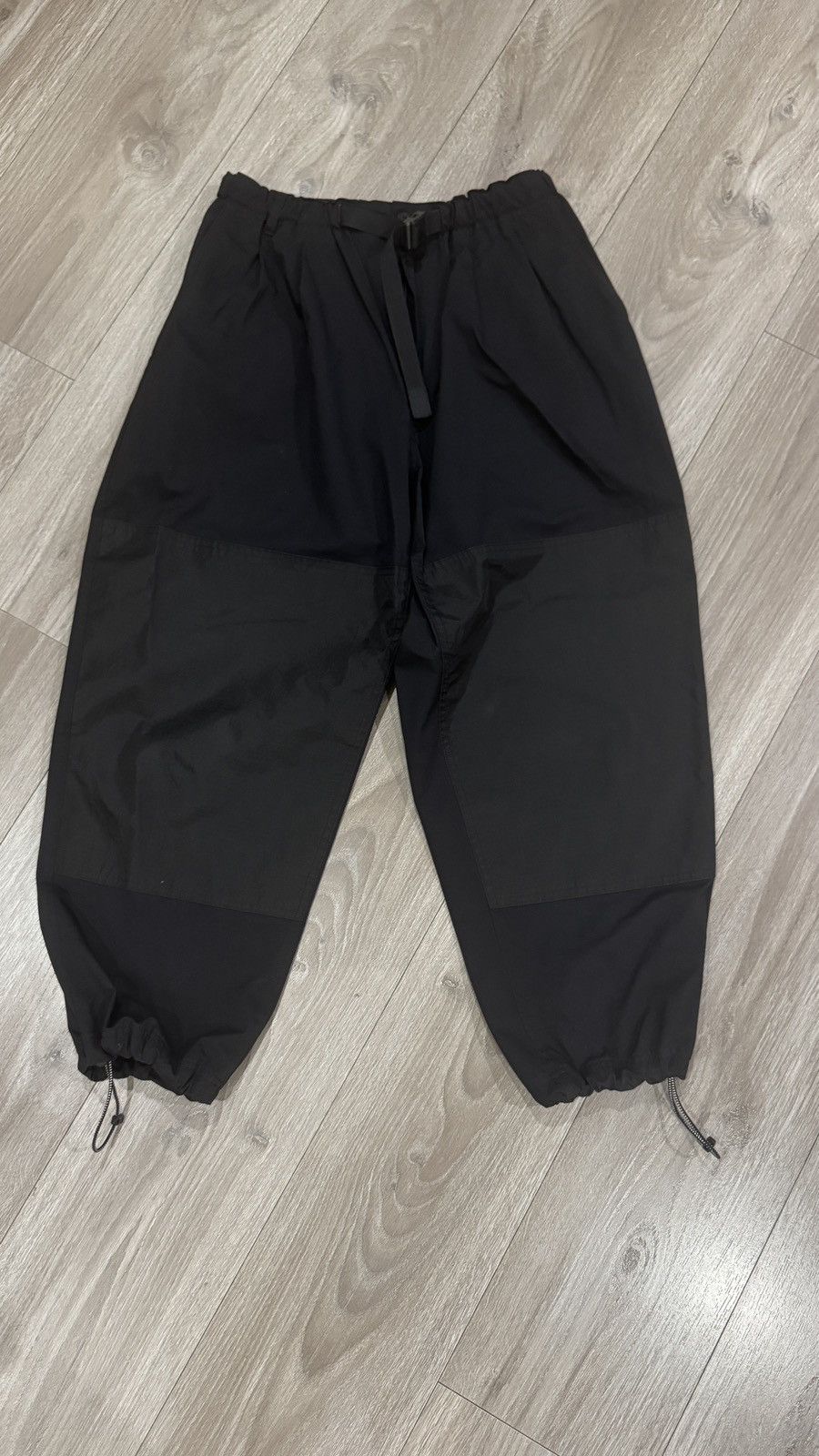 Comme des Garcons Homme Comme des Garcons Homme cropped black nylon pants Size M Size US 32 / EU 48 - 1 Thumbnail