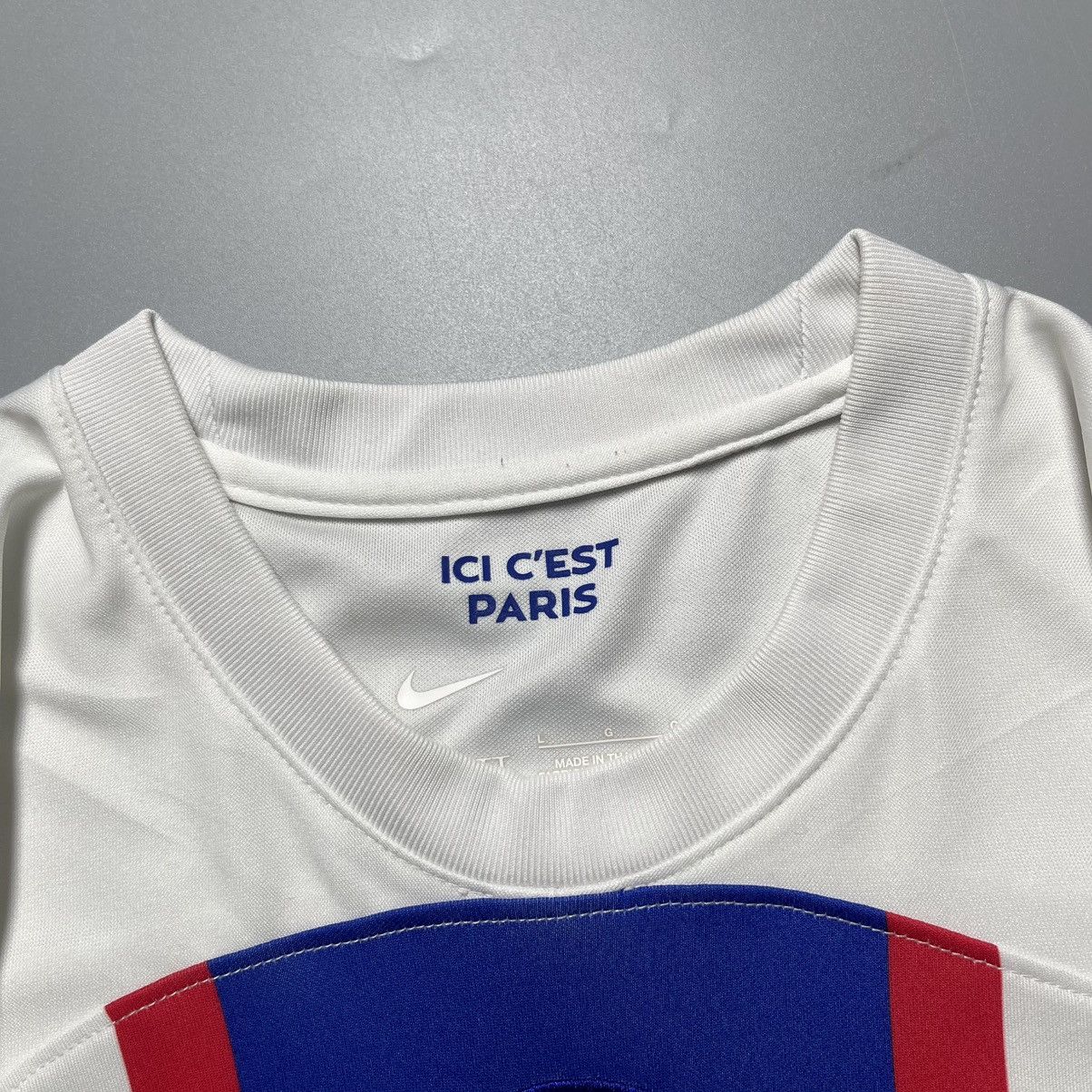 Nike PSG NIKE 2022/2023 FOOTBALL SOCCER THIRD JERSEY #30 MESSI Size US L / EU 52-54 / 3 - 5 Thumbnail