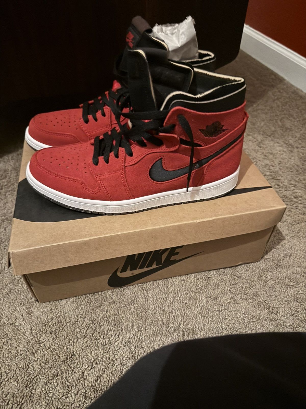 Jordan Brand Jordan 1 Size US 10 / EU 43 - 1 Thumbnail