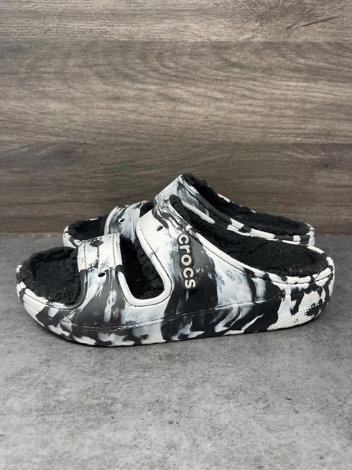 Crocs Crocs Classic Cozzzy Sandals Womens Size 8 Black White Size US 8 / IT 38 - 1 Thumbnail