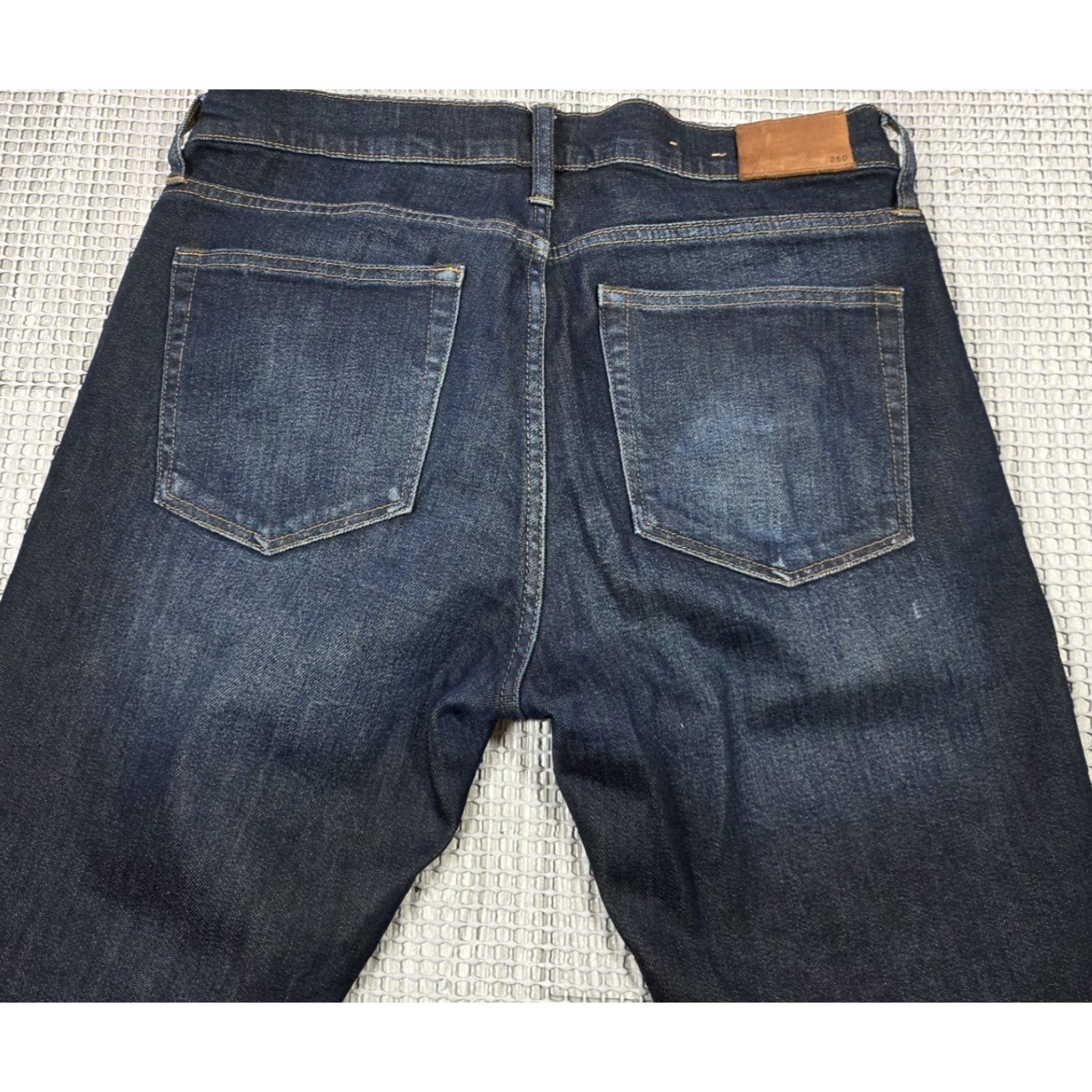 J.Crew J.CREW 250 Skinny Jeans Men 33 x 32 Distressed Stretch Japanese Kurabo Denim Blue (Dark) 5-Pocket Rise Mid-Skinny Fit Mens Jeans Size US 33 - 5 Thumbnail