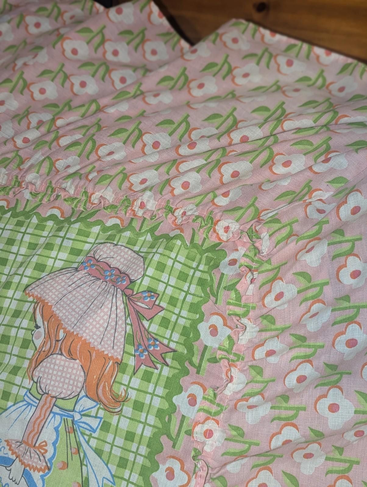 Sears VTG 70s Sears Pink Holly Hobbie Twin Comforter w/Dust Ruffle Size ONE SIZE - 8 Thumbnail