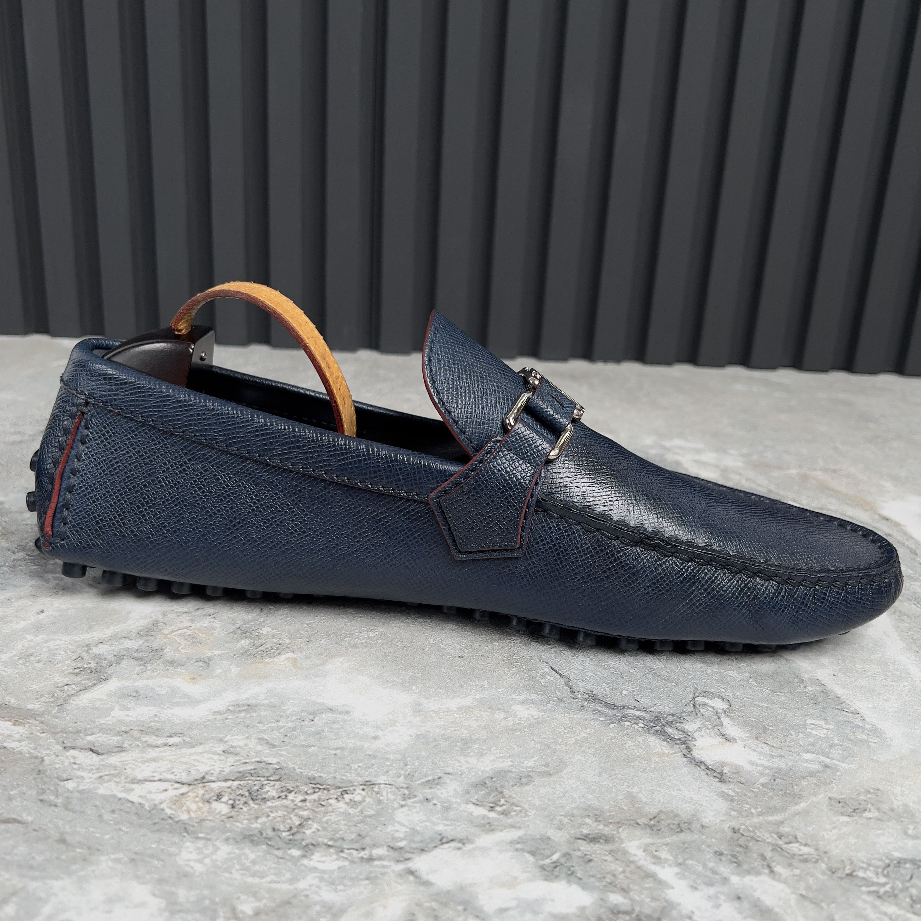 Louis Vuitton Louis Vuitton Hockenheim Driving Moccasins Taiga Leather Size US 11 / EU 44 - 8 Thumbnail