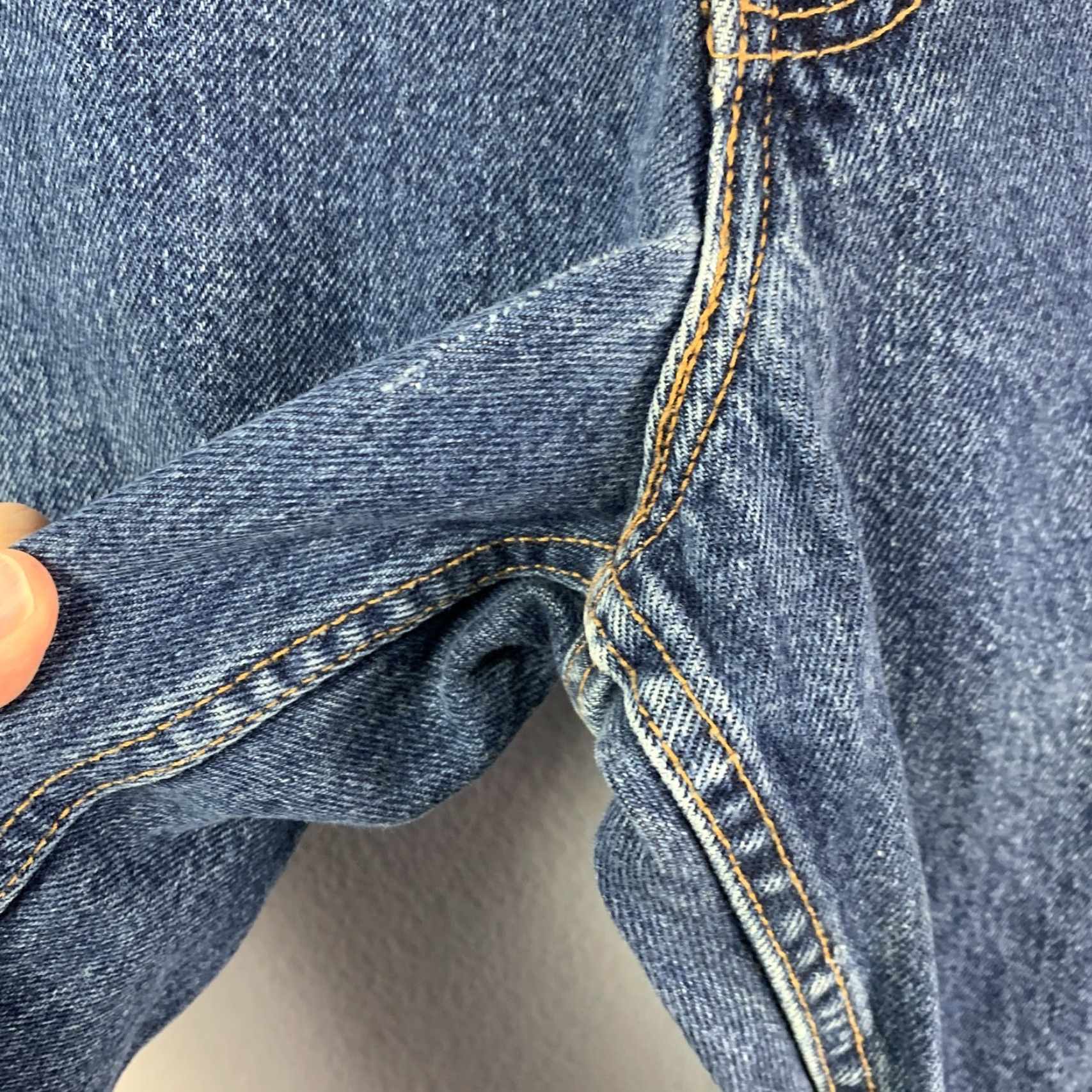Levi's VINTAGE Levis 550 Jeans Men 31 Regular Distressed 100% Cotton Blue Distressed 5-Pocket Size US 31 - 3 Thumbnail