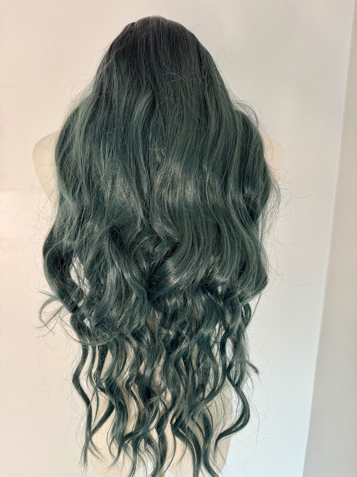 Other New Long Ombre Green Wavy Wig 26 Inch Middle Part Wig Size ONE SIZE - 6 Thumbnail