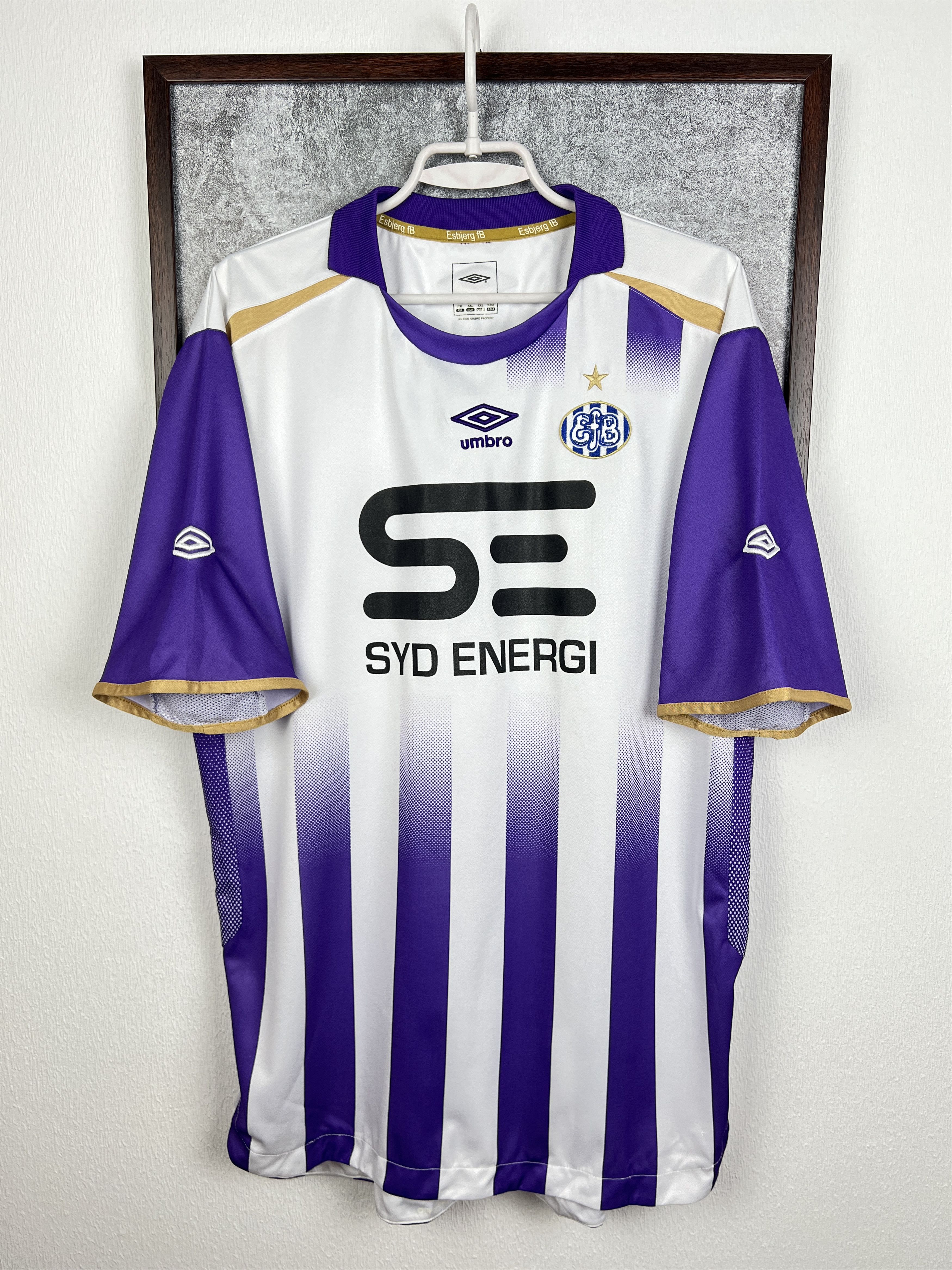 Umbro Esbjerg Away football shirt 2009 Soccer Jersey Trikot Rare Size US XXL / EU 58 / 5 - 1 Thumbnail