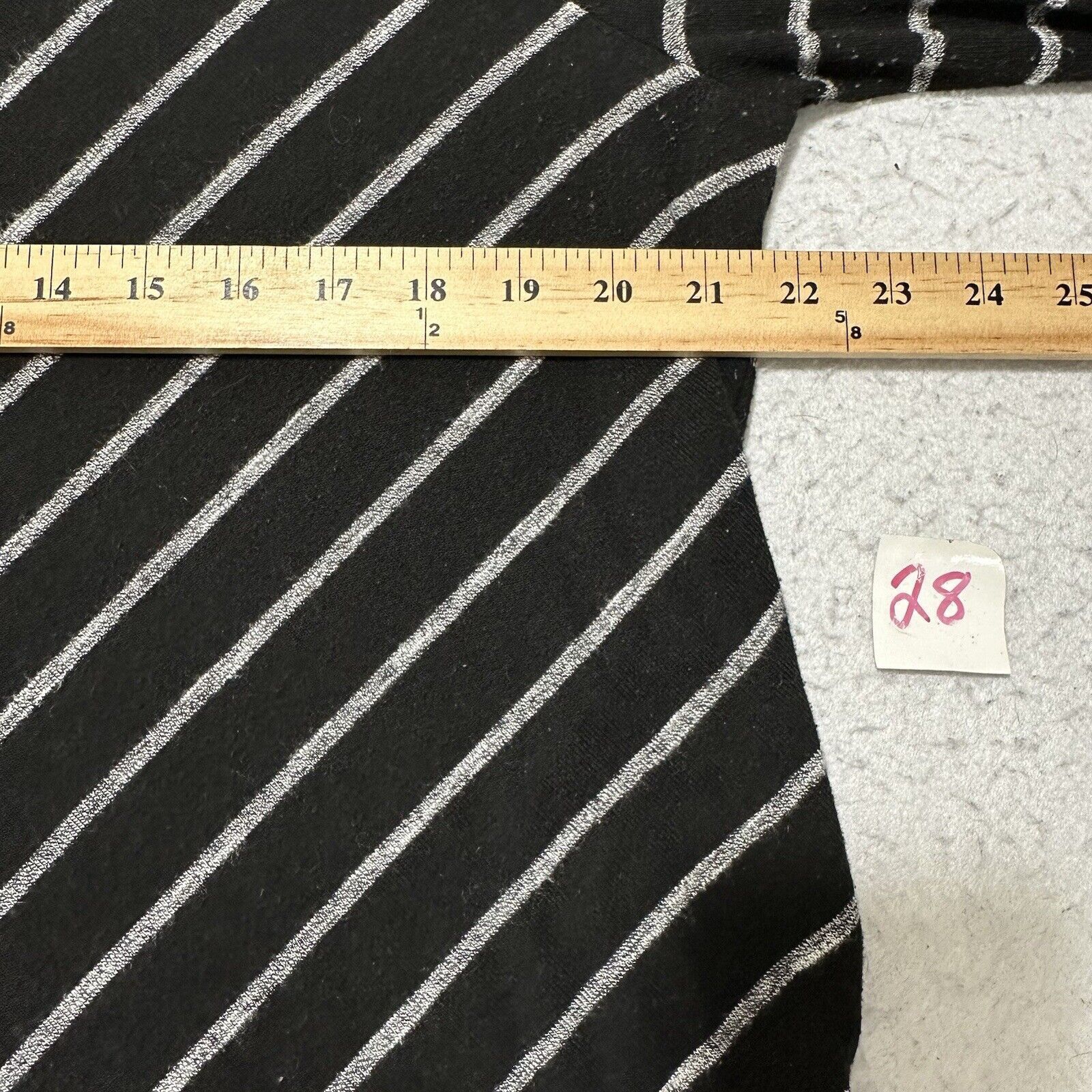 Other a.n.a. XL Cold Shoulder A-Line Striped Dress Black Gray Size XL / US 12-14 / IT 48-50 - 8 Thumbnail