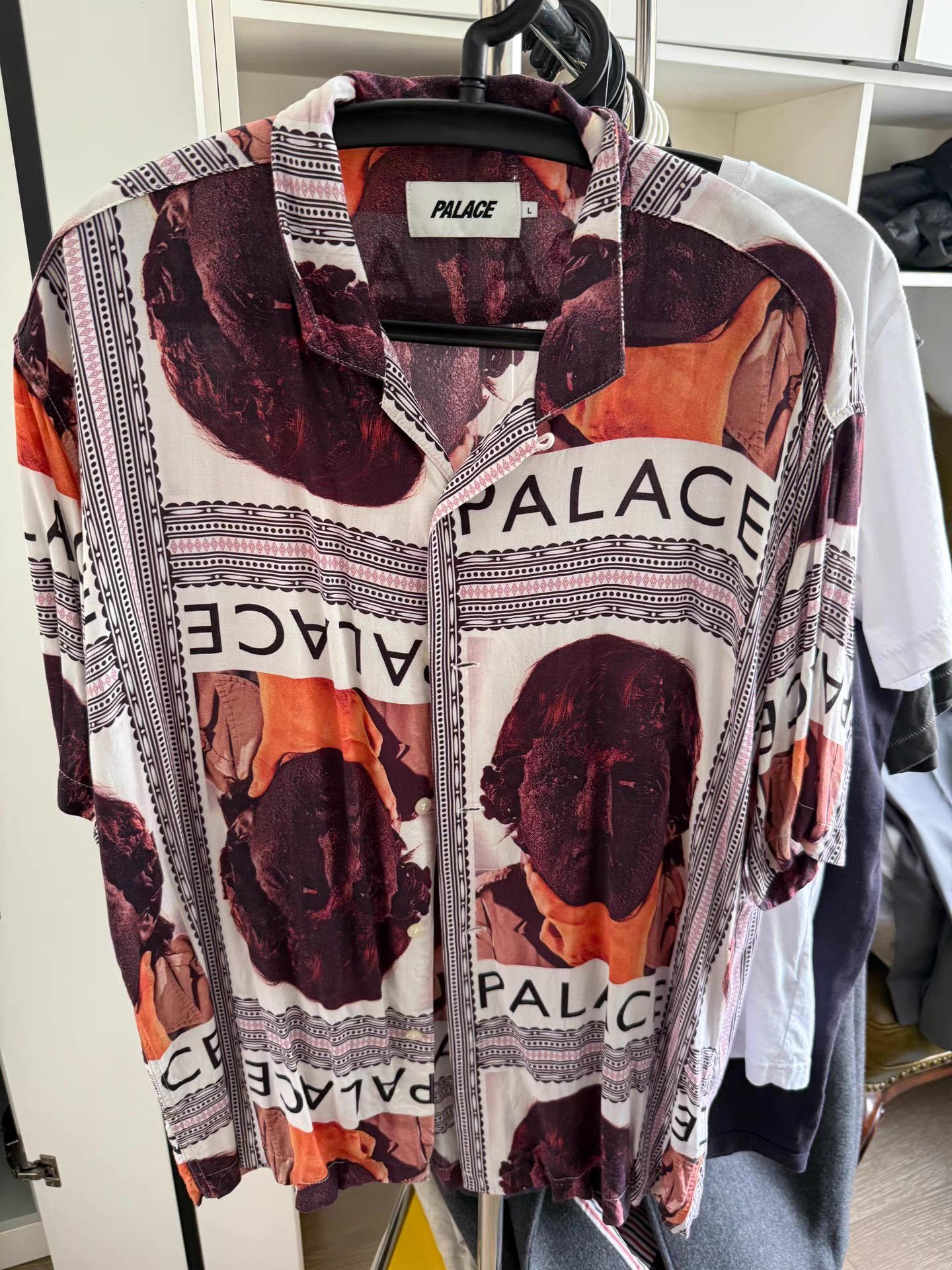 Palace Palace Portrait Short Sleeve Shirt K27 Size US L / EU 52-54 / 3 - 1 Thumbnail