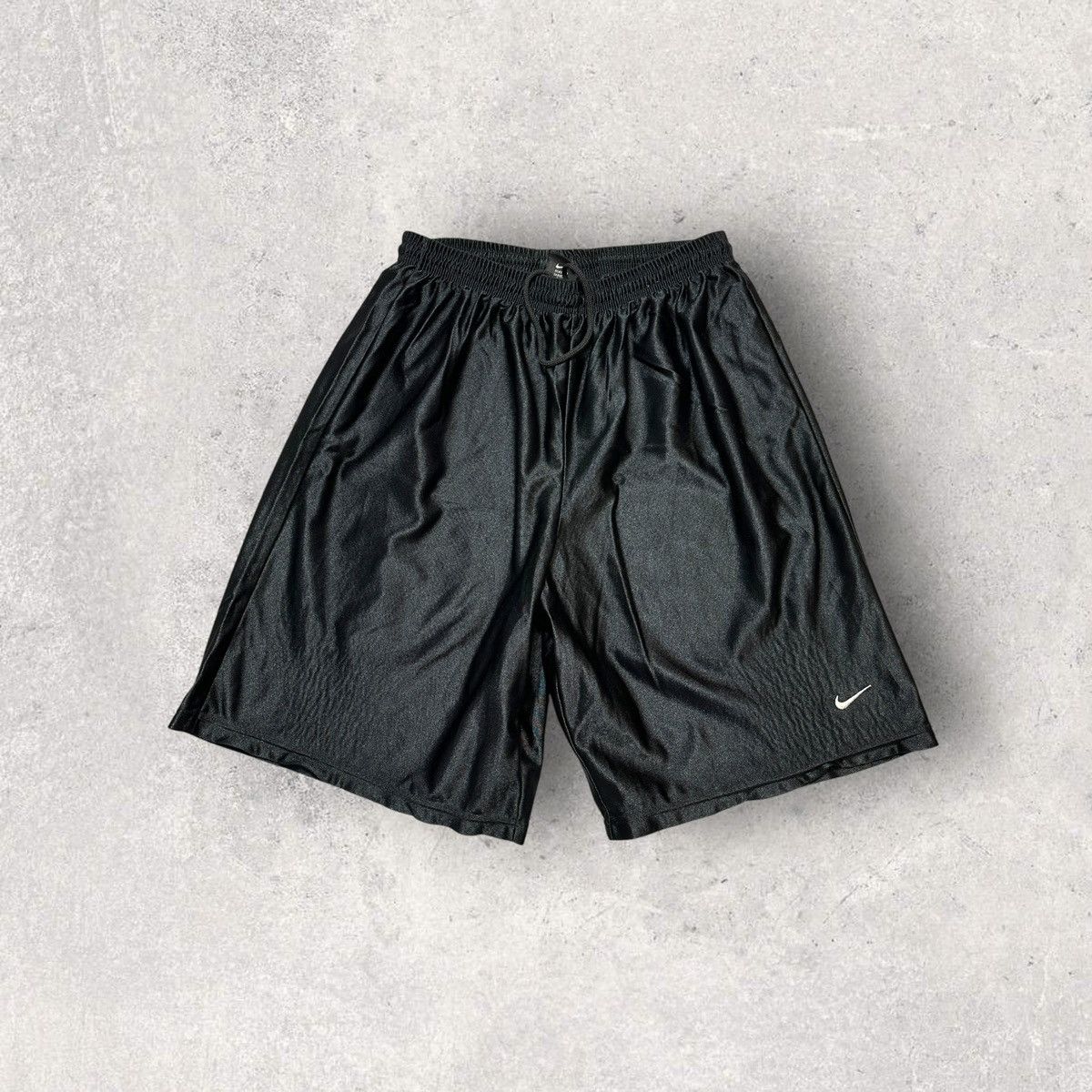 Nike × Vintage Vintage Nike shorts Size US 34 / EU 50 - 1 Thumbnail