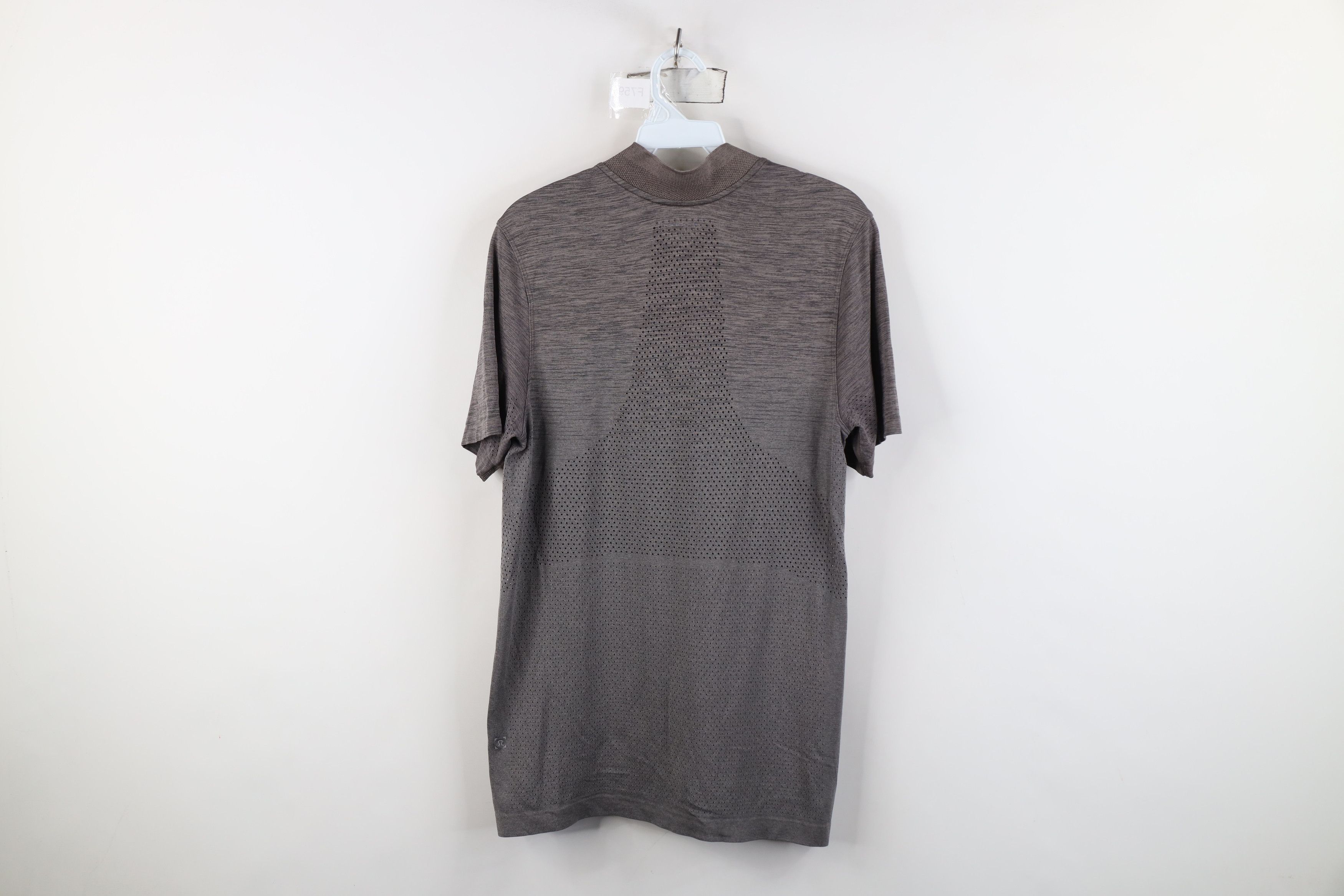 Lululemon Lululemon Metal Vent Tech Vented Henley T-Shirt Heather Gray Size US S / EU 44-46 / 1 - 12 Thumbnail