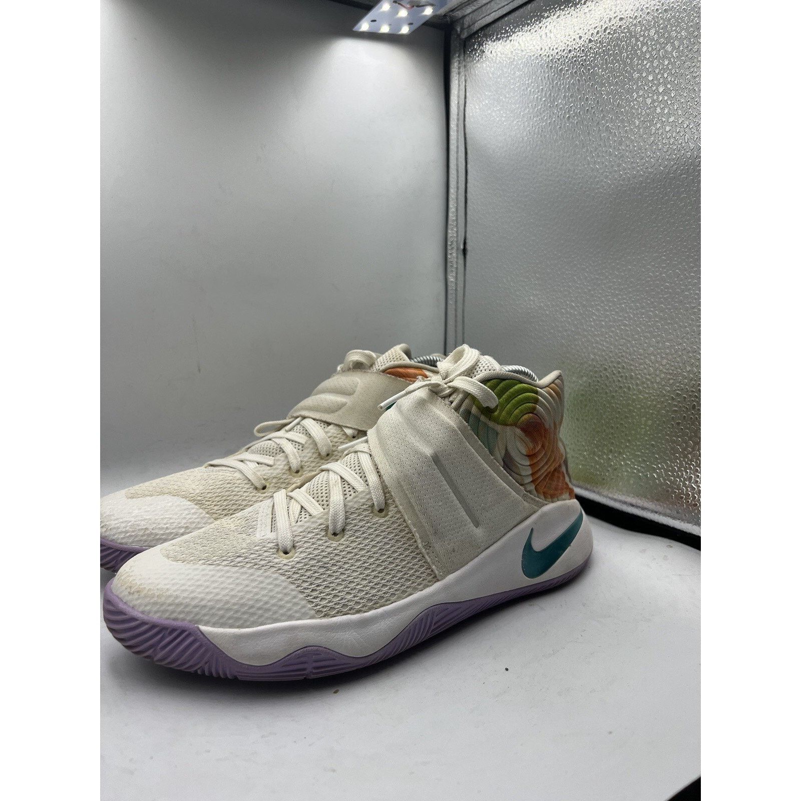 Nike Nike Kyrie 2 GS Easter White Jade Lilac Spring Mens 7Y Size US 7 / EU 40 - 2 Thumbnail