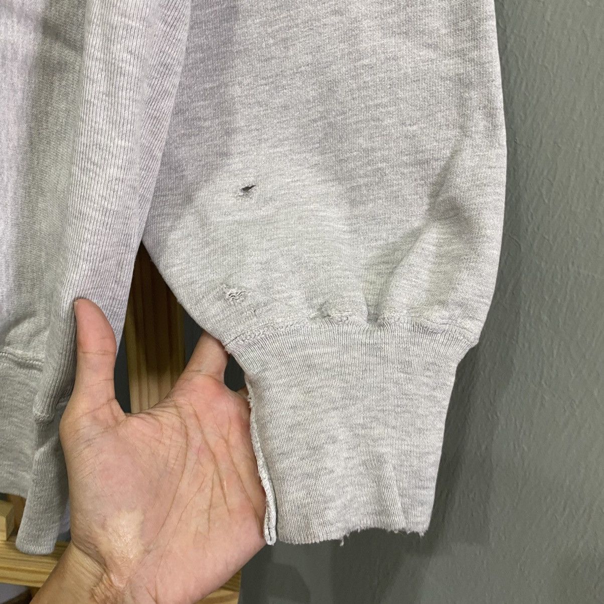 Champion Vintage 90s Champion ReverseWeave University Logo Distressed Size US XL / EU 56 / 4 - 10 Thumbnail