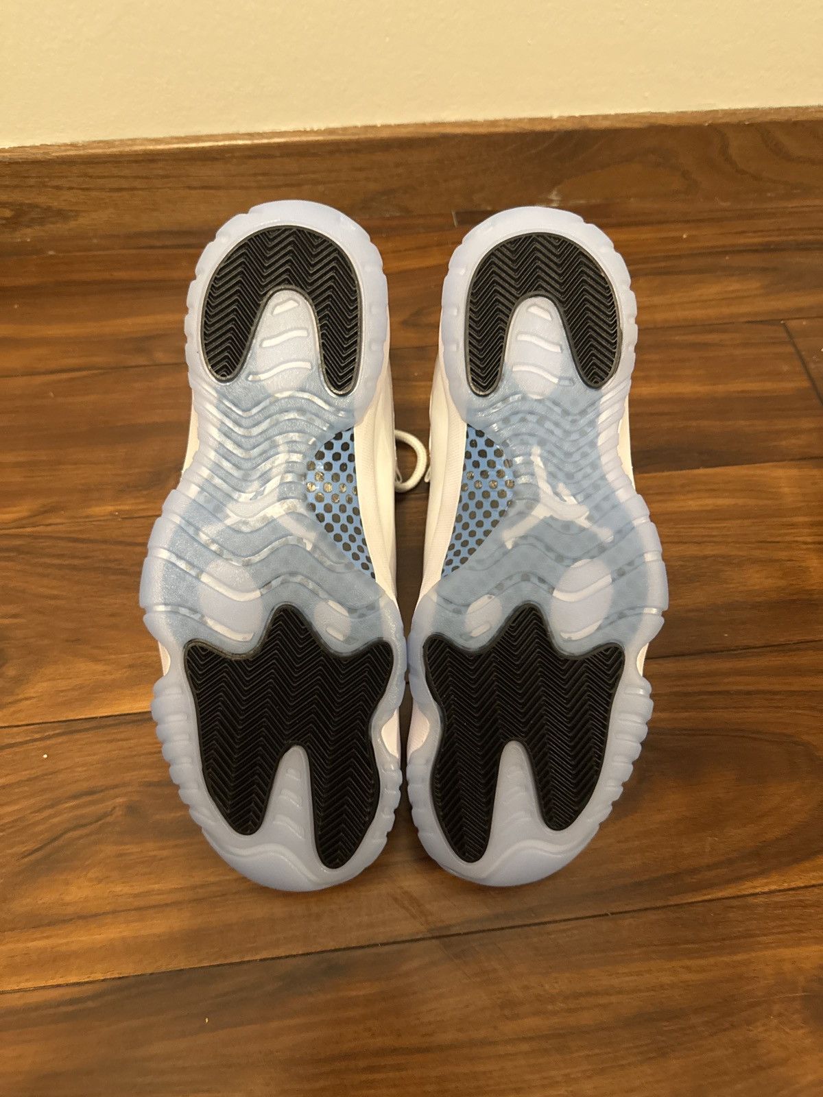 Jordan Brand Jordan 11 legends blue Size US 12 / EU 45 - 5 Thumbnail