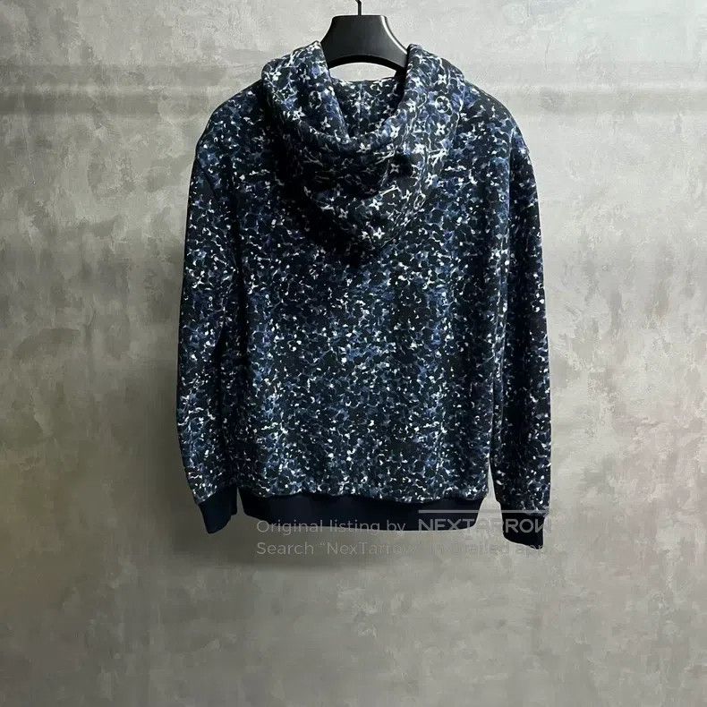 Louis Vuitton Louis Vuitton Blue color-blocked Logo monogrammed hooded z Size US S / EU 44-46 / 1 - 5 Thumbnail