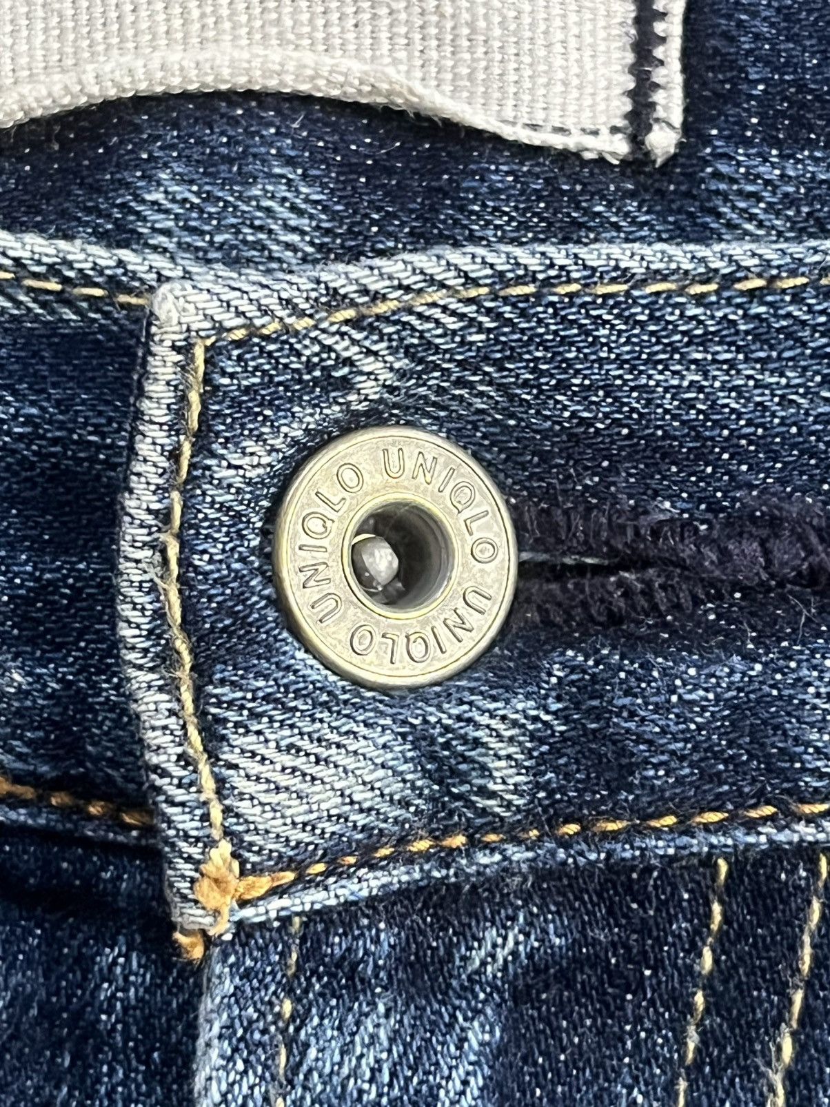Undercover × Uniqlo Vintage Japanese Brand Blue Washed Distressed Redline Jeans Size US 32 / EU 48 - 8 Thumbnail