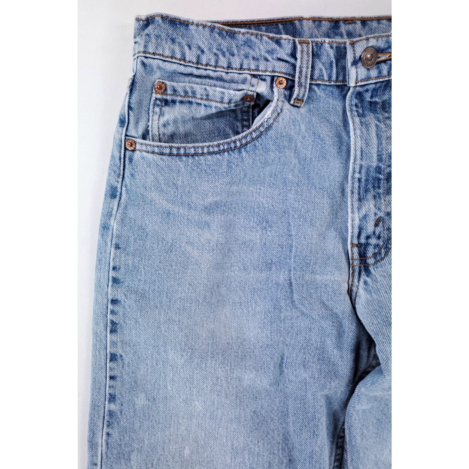 Levi's VINTAGE Levi's 550 VTG 90s Jeans Blue Zip Fly Mens 31 x 34 (31 x 33 Actual) Size US 31 - 7 Thumbnail