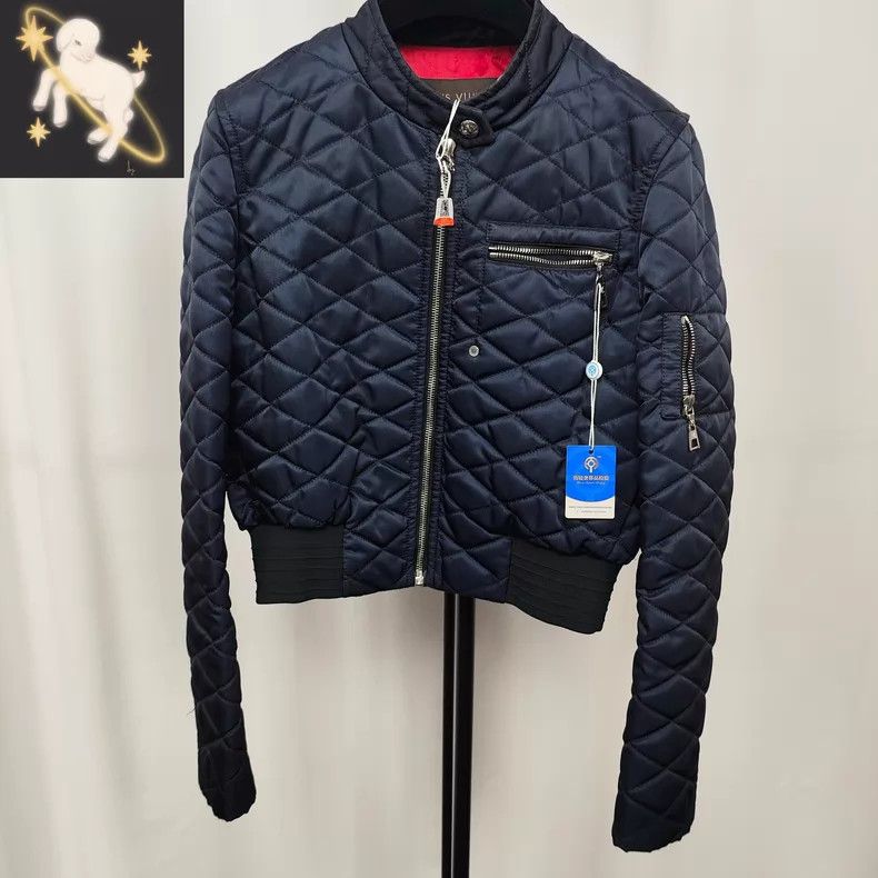 Louis Vuitton Louis Vuitton Dark blue rhombus jacket Size XS / US 0-2 / IT 36-38 - 1 Thumbnail