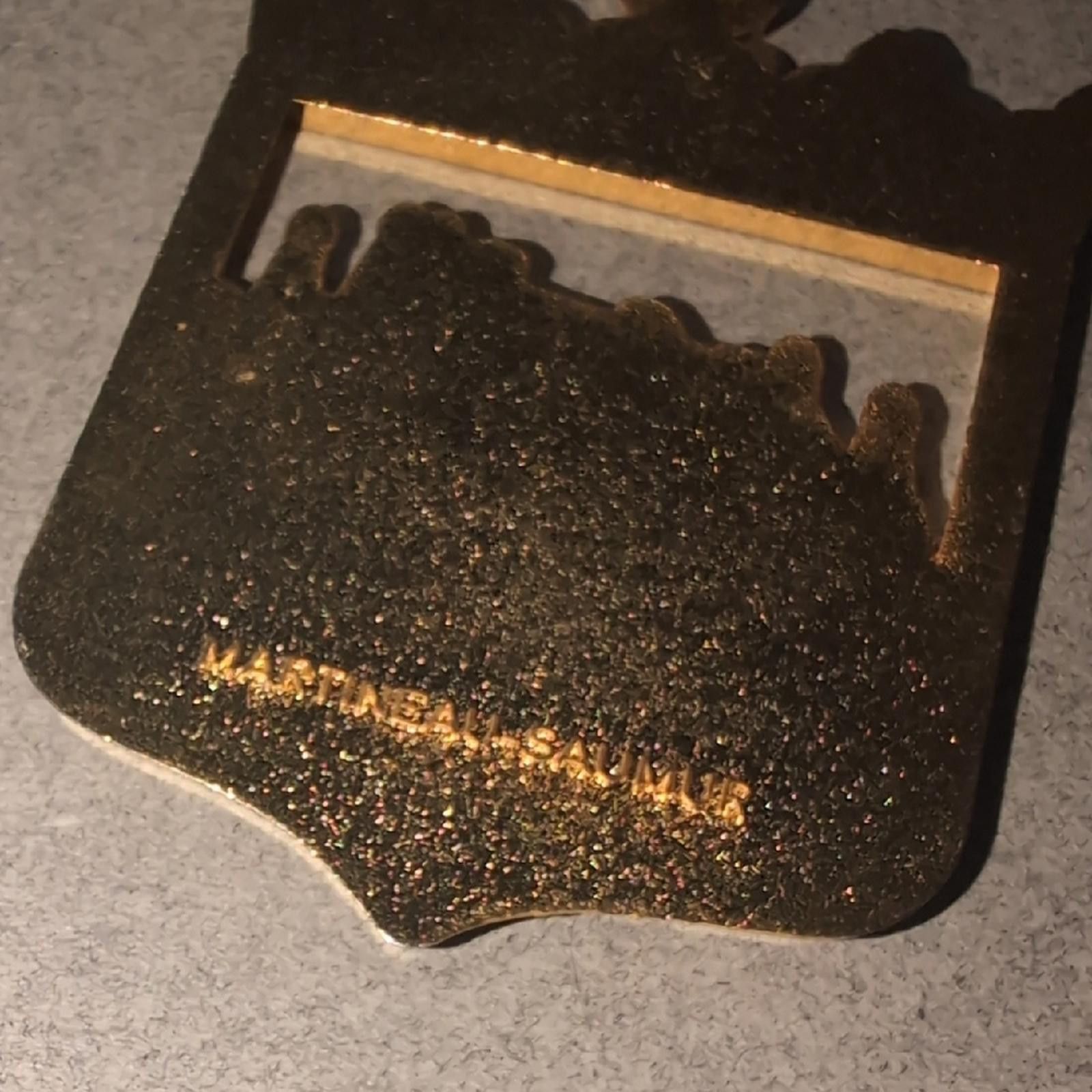 Other Gold Tone and Blue Keychain w/ Castle Design Azay-le-rideau Size ONE SIZE - 5 Thumbnail