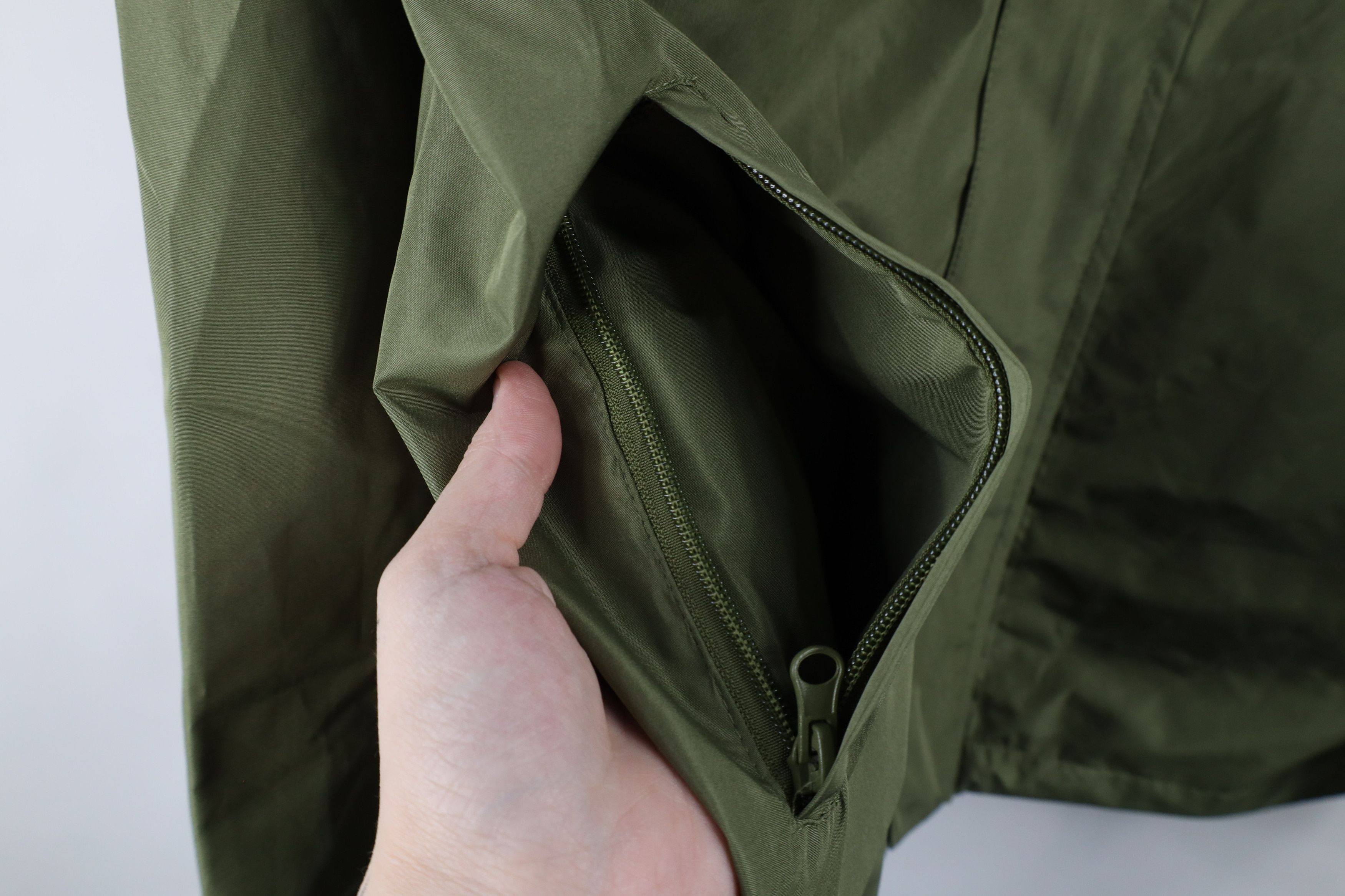 Vintage Vintage Ducks Unlimited Waterproof Hooded Rain Jacket Green Size US L / EU 52-54 / 3 - 5 Thumbnail