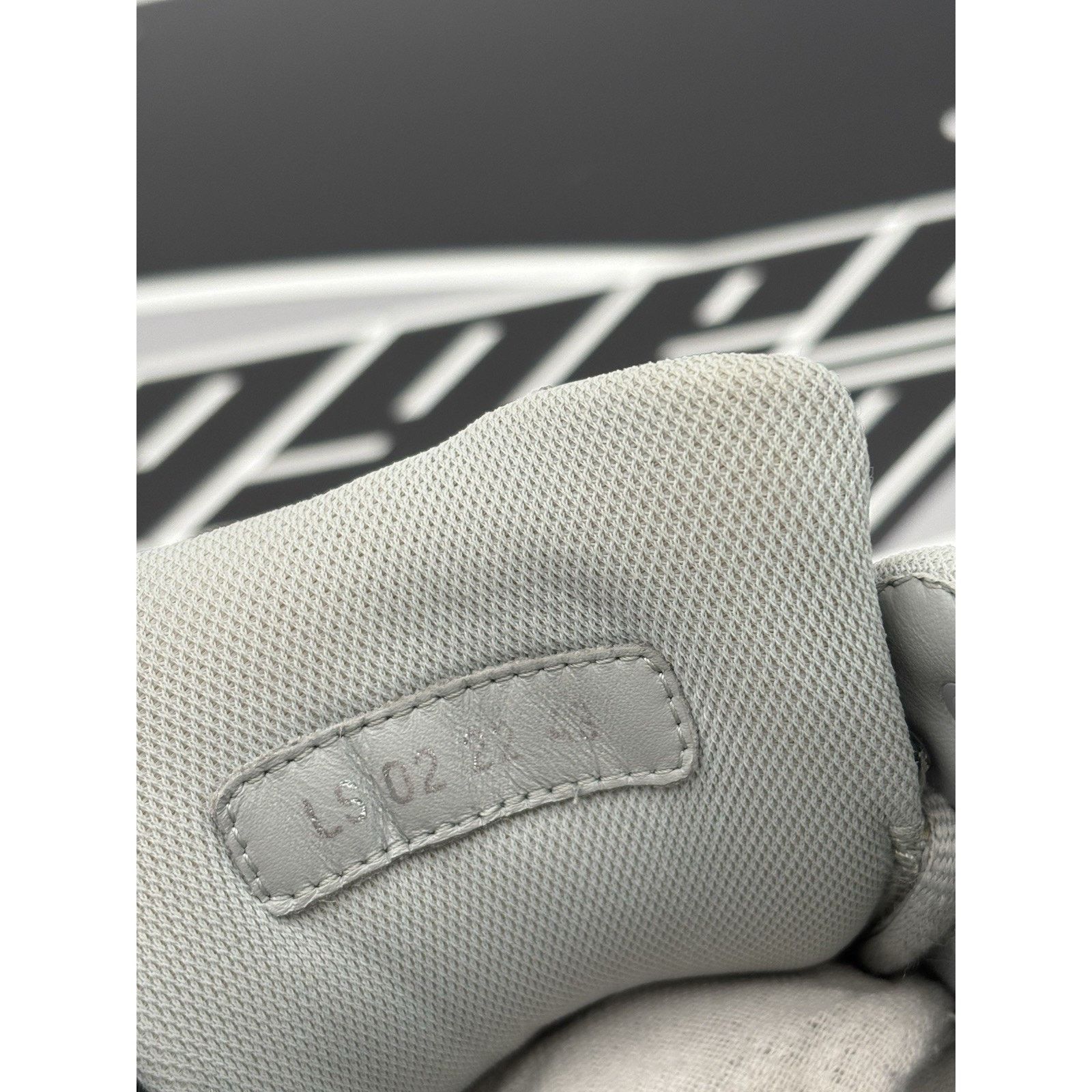 Dior B30 Reflective Sneaker ' Gray ' GREAT CONDITION!