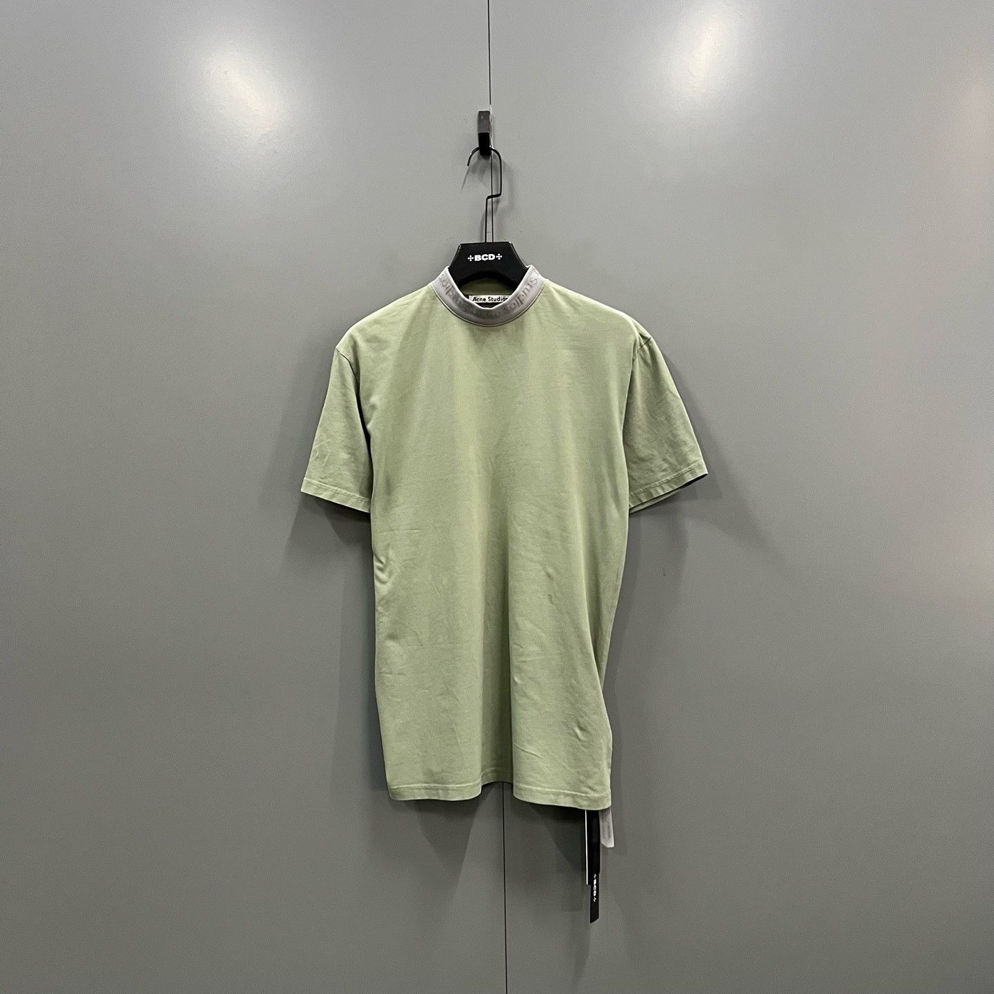 Acne Studios Acne Studios Retro Printed T-Shirt XS Women Size XS / US 0-2 / IT 36-38 - 1 Thumbnail
