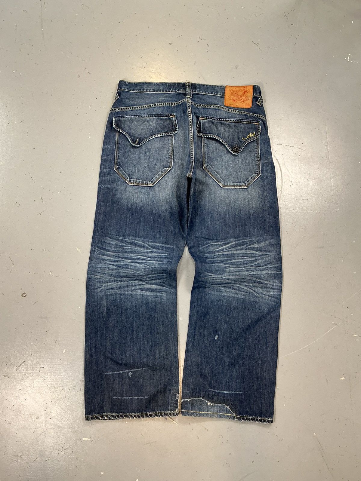Ed Hardy × Vintage Vintage Edhardy loose fit big pocket distressed denim Size US 40 / EU 56 - 1 Thumbnail
