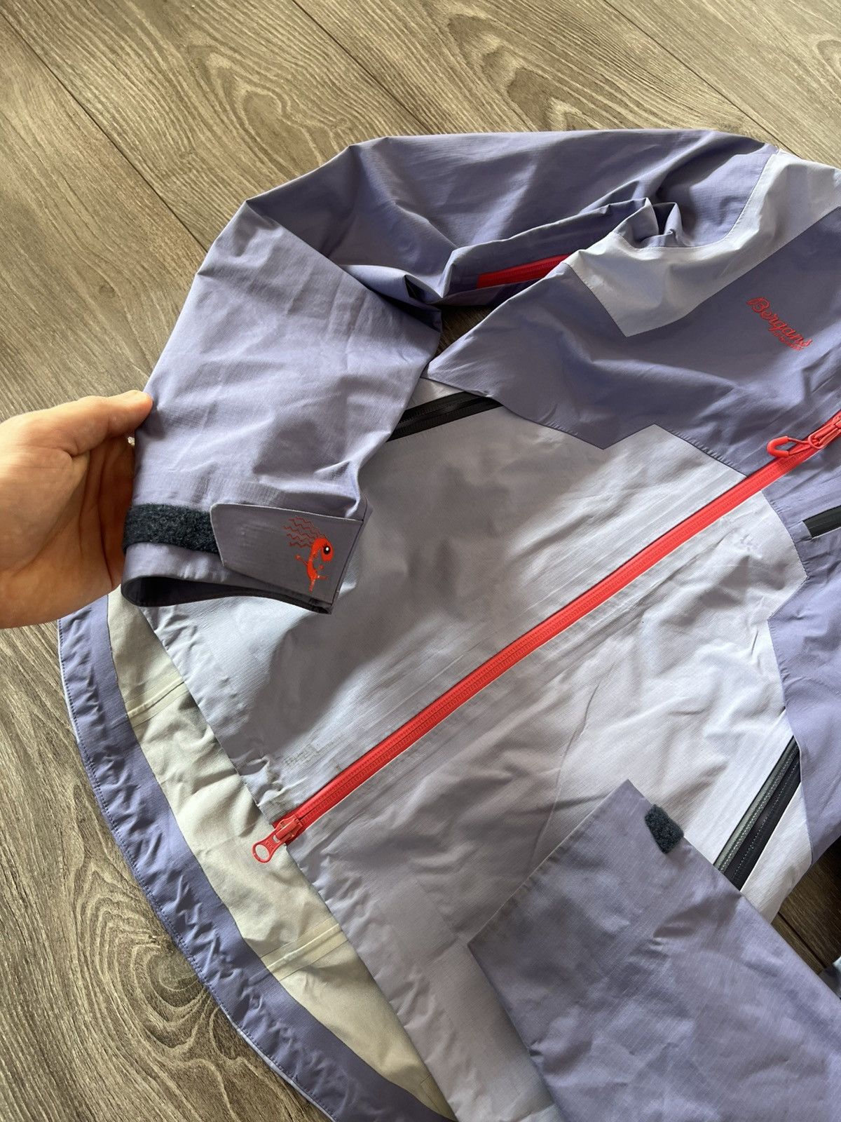 Bergans of Norway × Designer ‼️Bergans Pro Lim Series Cecilie Dermizax System Ski Jacket‼️ Size L / US 10 / IT 46 - 13 Thumbnail