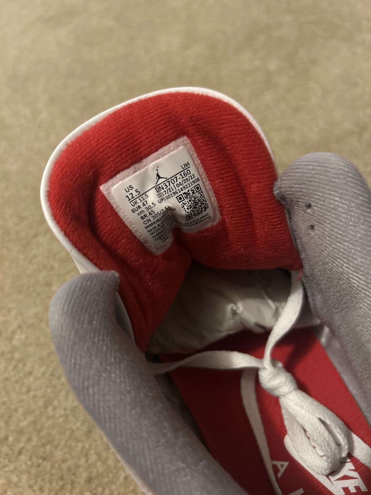 Jordan Brand Jordan 3 Fire Red Size US 12.5 / EU 45-46 - 10 Thumbnail