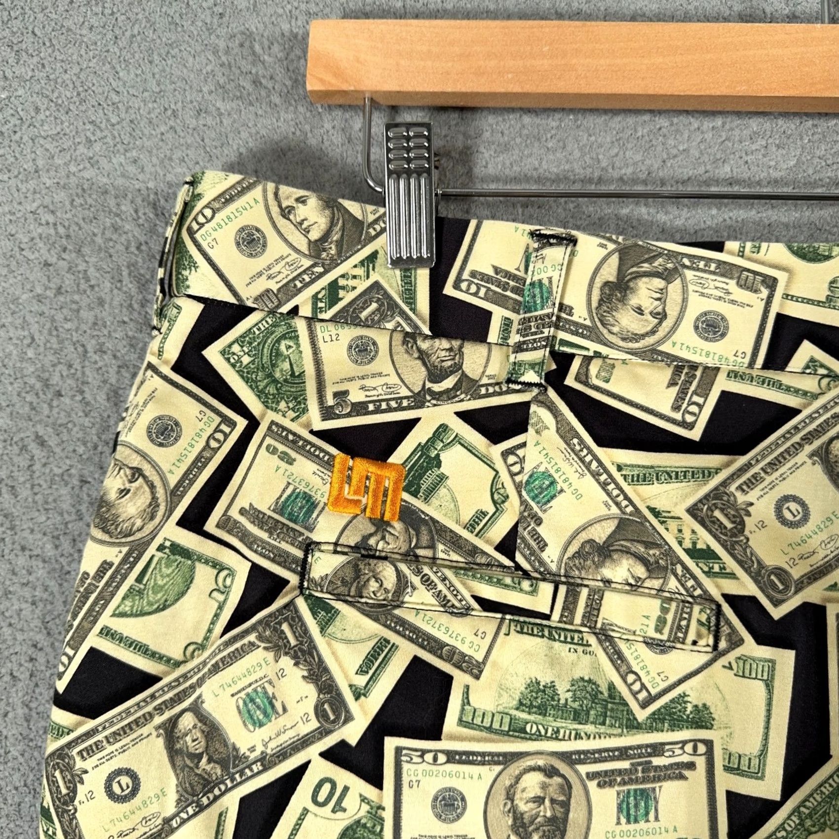 Vintage Loudmouth Golf Shorts Mens 40 Dollar Bill Cash Money Stretchy AOP Print 9 In Pants Green Cotton Blend Short Casual Mens 40 in inseam 9 in Size US 40 / EU 56 - 3 Thumbnail