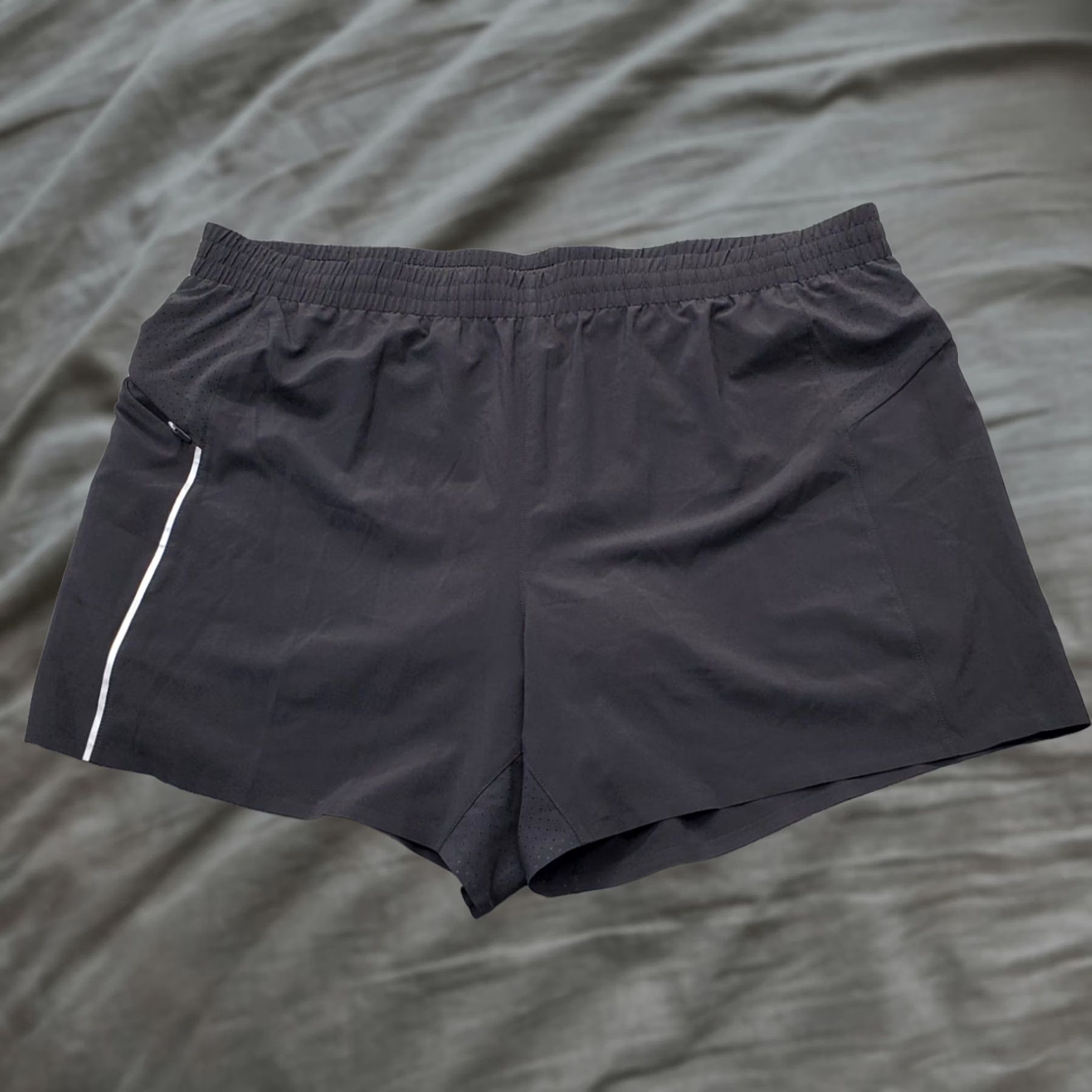 Vintage VRST Athletic Shorts Mens XL Black Relaxed Fit Outdoor Elastic Waist Beachwear Size US 36 / EU 52 - 1 Thumbnail