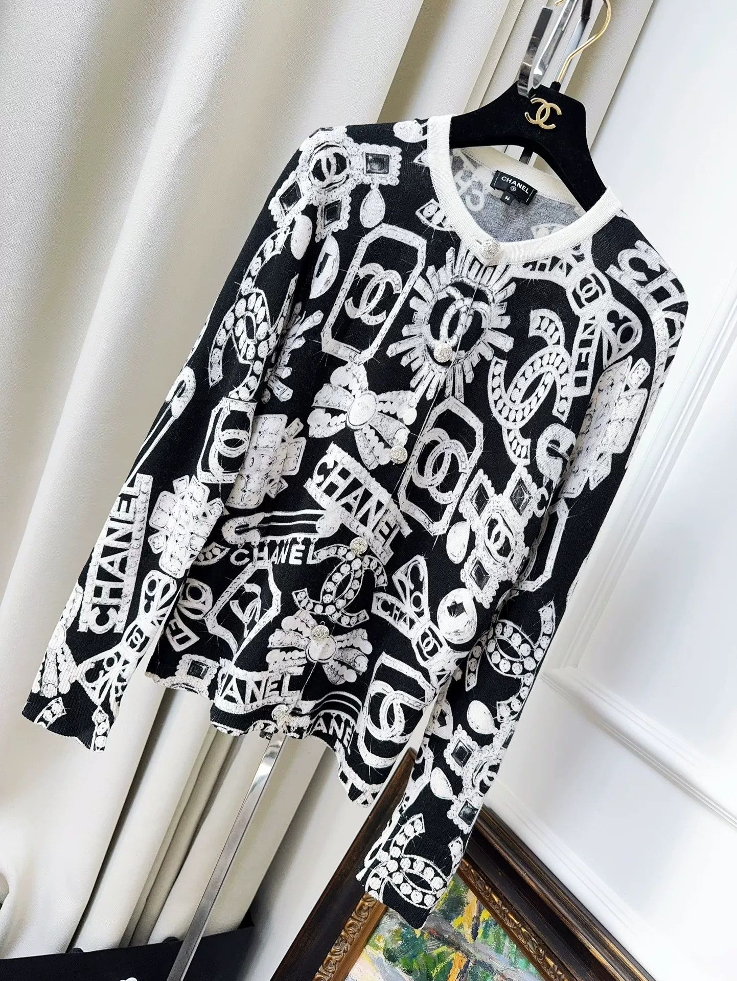 Chanel Chanel Coco Neige Black White Knit Cardigan Size US S / EU 44-46 / 1 - 1 Thumbnail