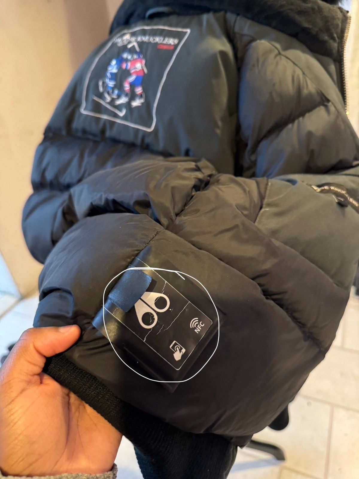 Moose Knuckles Moose Knuckles shearling Bomber Granite/Black L — Like New Size US XS / EU 42 / 0 - 10 Thumbnail
