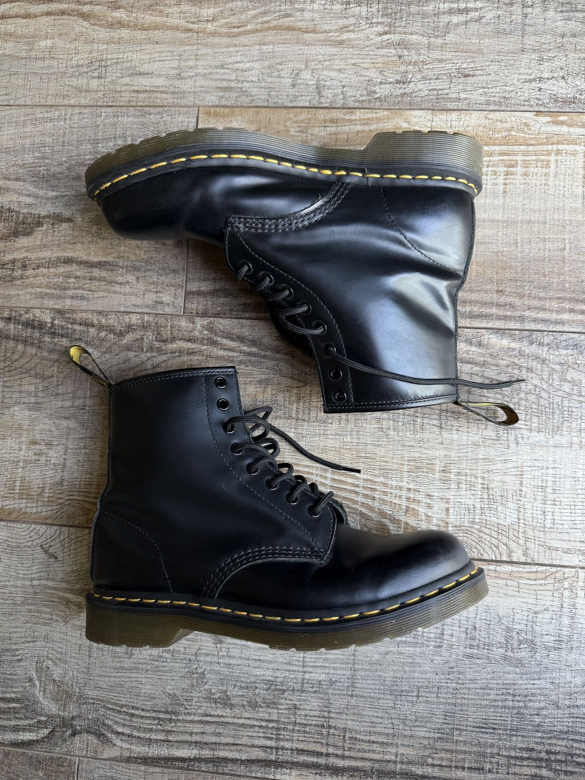 Dr. Martens Dr Martens Black Boot Size US 9 / EU 42 - 1 Thumbnail