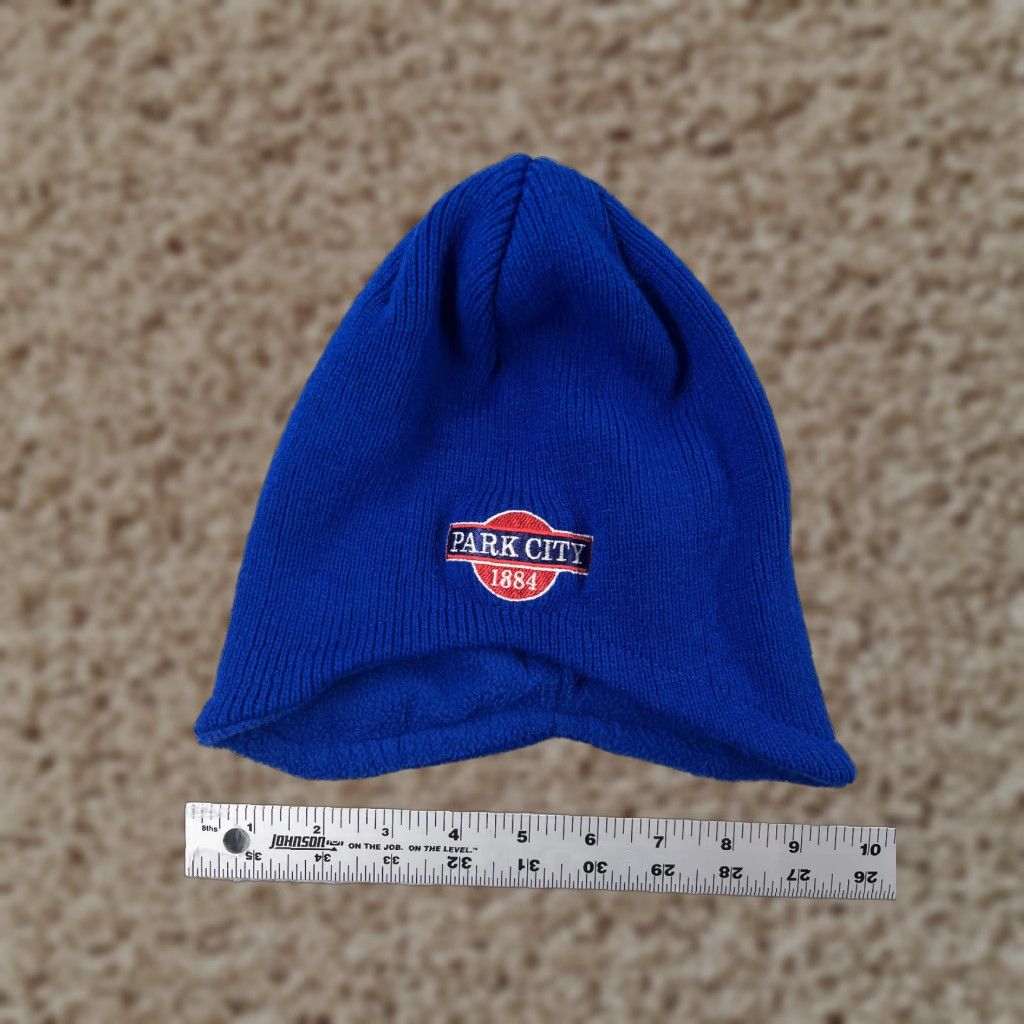 Vintage Park City 1884 Beanie Toque Adult One Size Blue Ear Flaps Knit Acrylic Utah Size US M / EU 48-50 / 2 - 1 Thumbnail