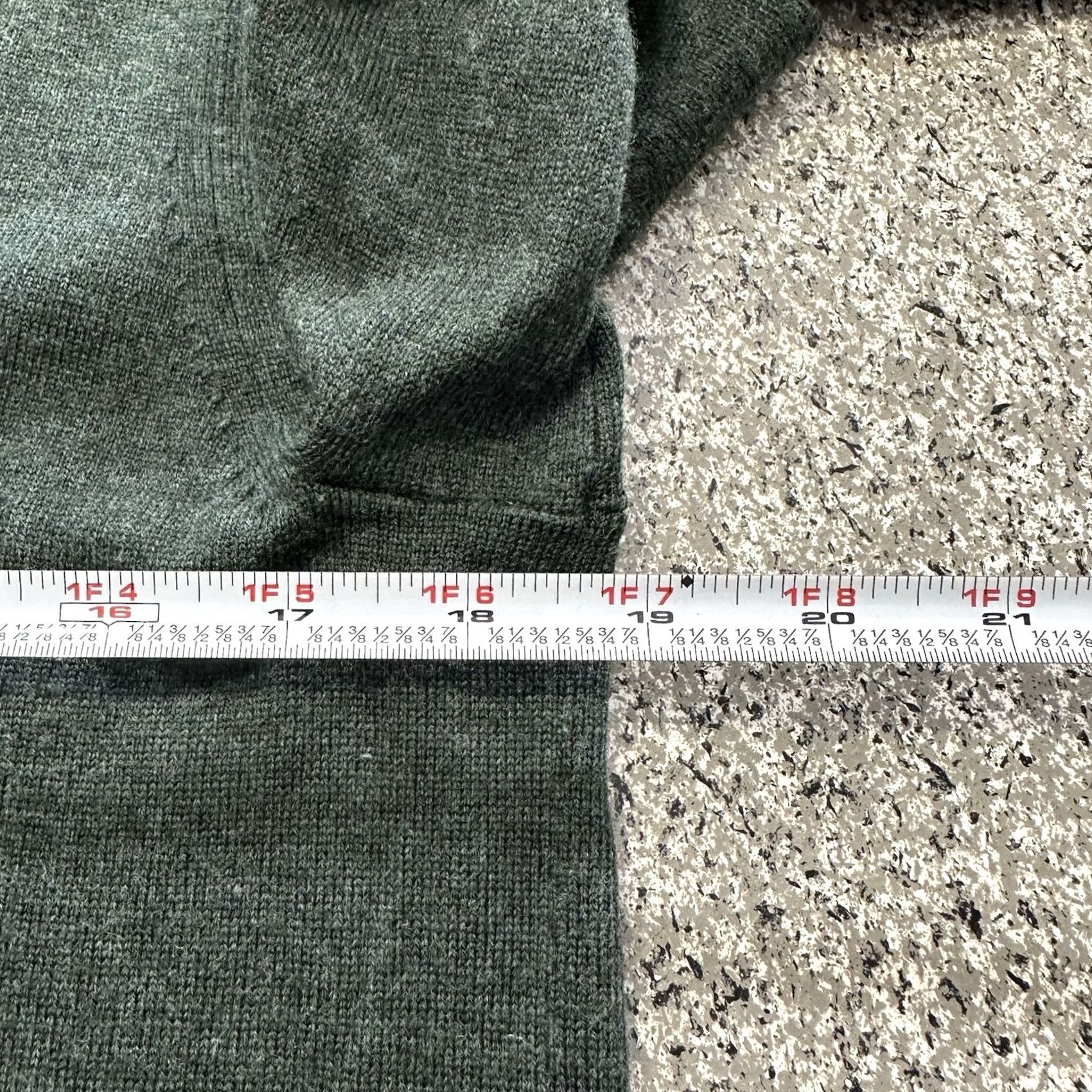 Banana Republic Banana Republic Sweater Mens L Green Extra Fine Merino Wool V-Neck Pullover Size US L / EU 52-54 / 3 - 3 Thumbnail