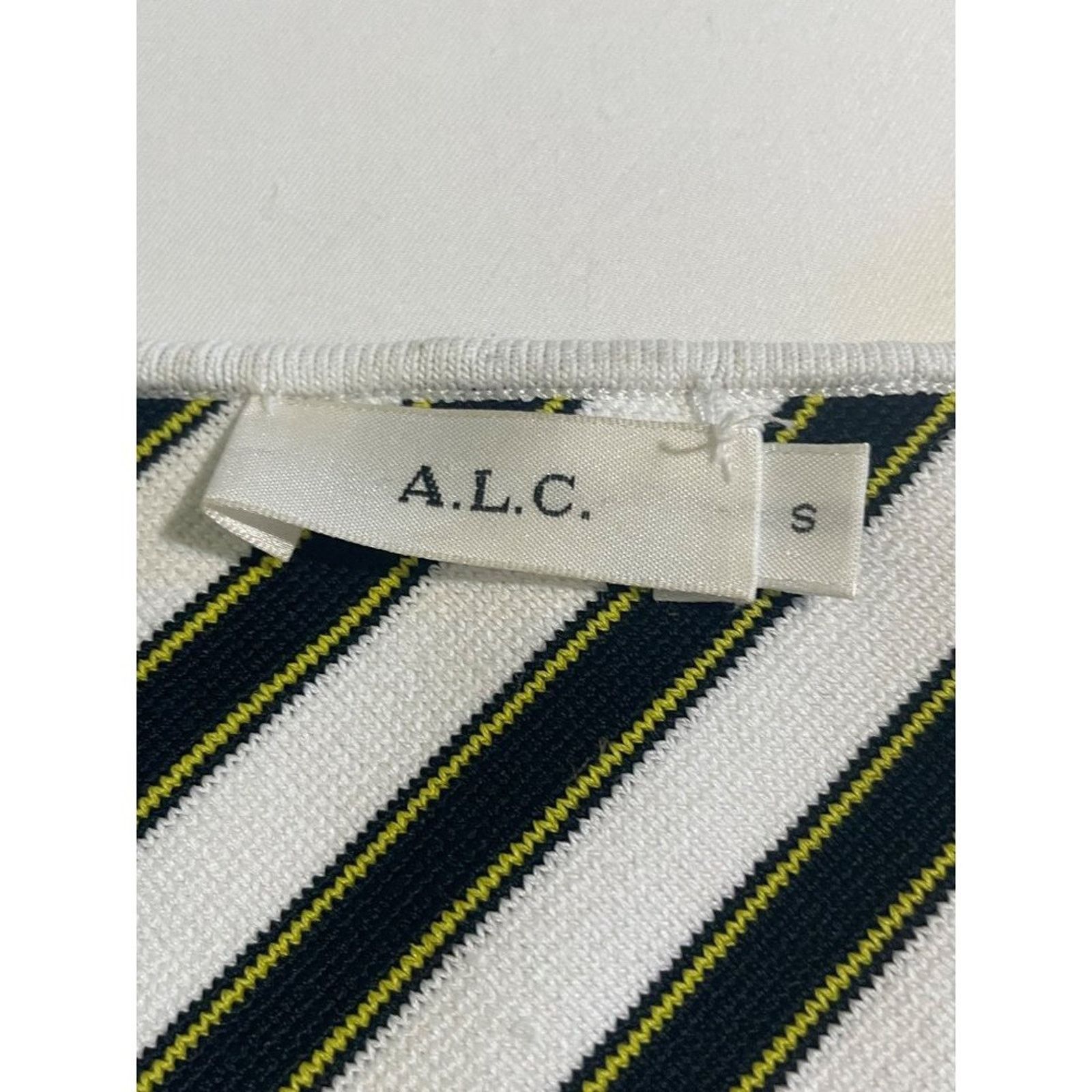 A.L.C. A.L.C Top Pullover White Black and Gold Short Sleeves Small Size S / US 4 / IT 40 - 12 Thumbnail