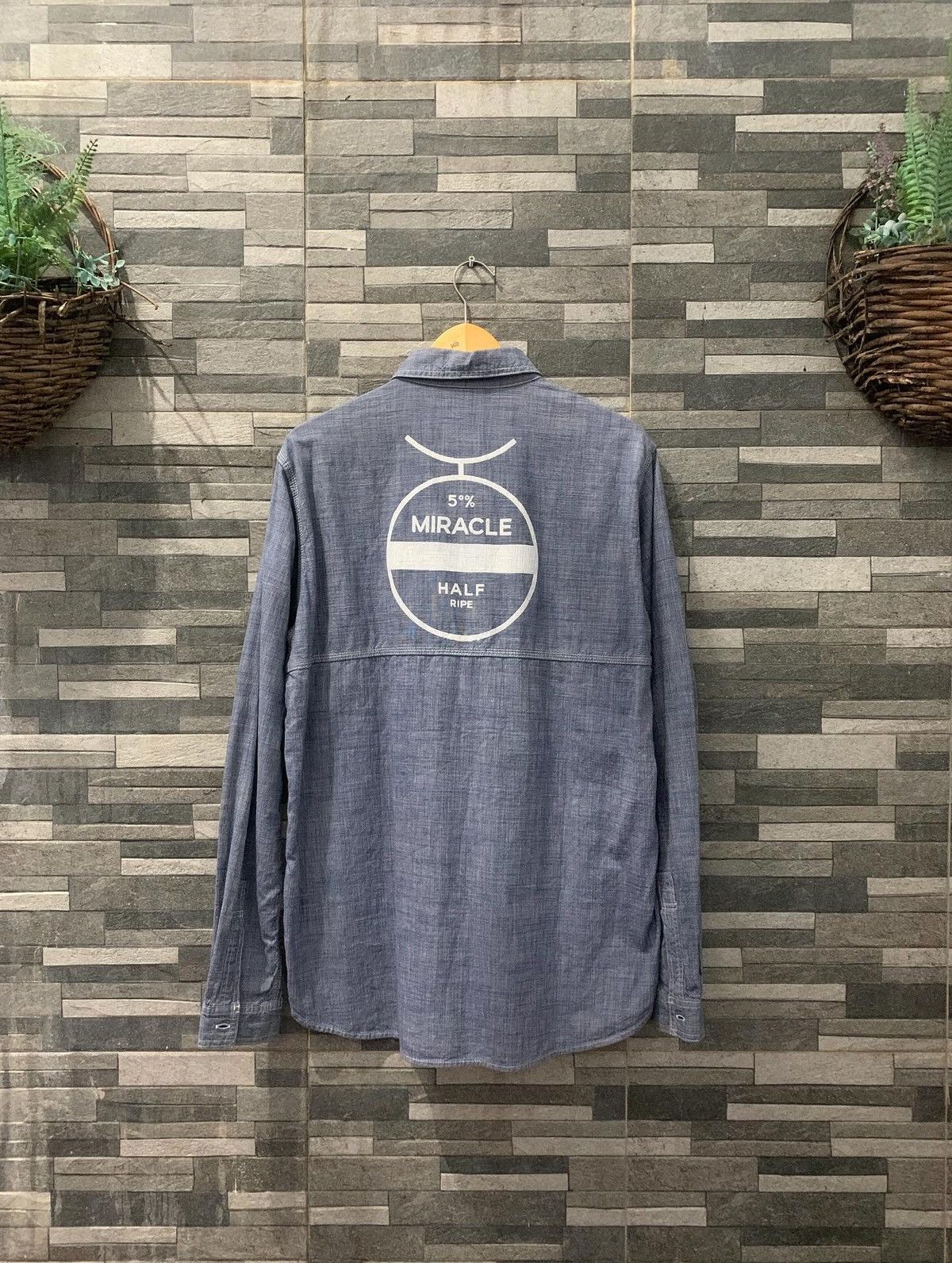 Billionaire Boys Club Vintage Billionaire Boys Club " Rayguns " Chambray Shirt Size US L / EU 52-54 / 3 - 3 Thumbnail